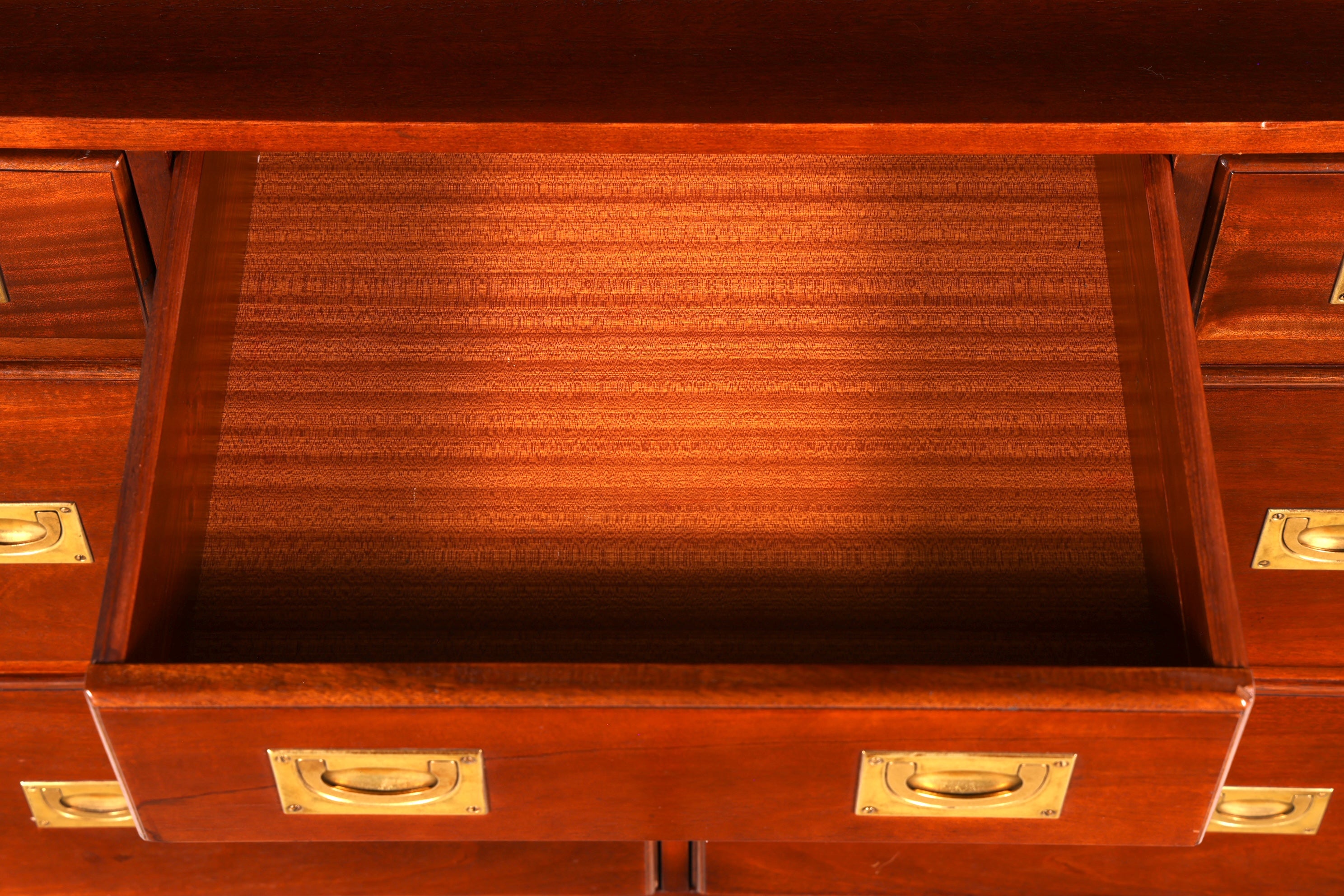 Beeindruckender Maritimer Vitrinenschrank Englischer Schrank echt Holz Bibliothek Englische Anrichte