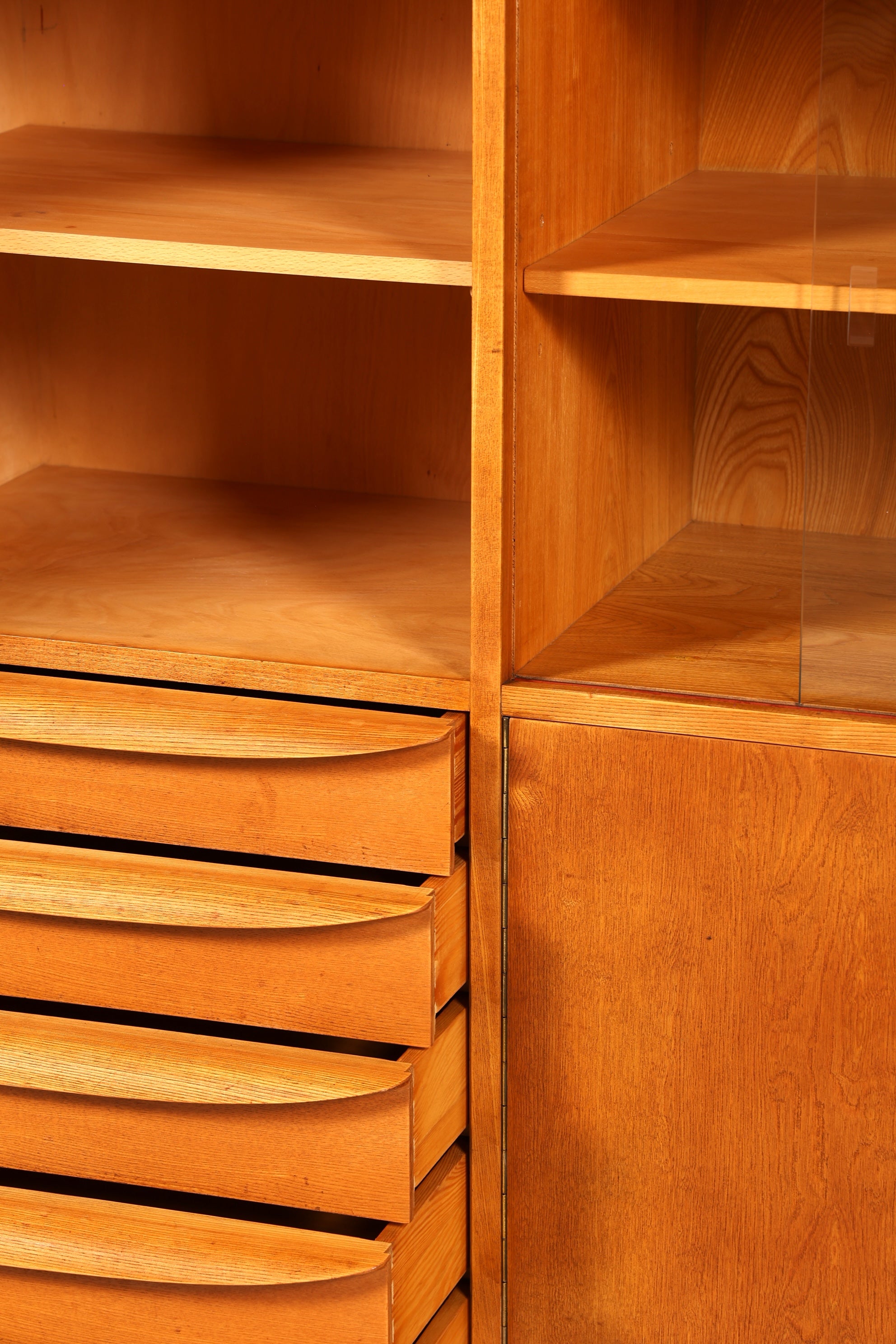 G739 Finish Traumhafter Mid Century Highboard Retro Vitrine 60er Jahre Schrank Kommode (Kopie)