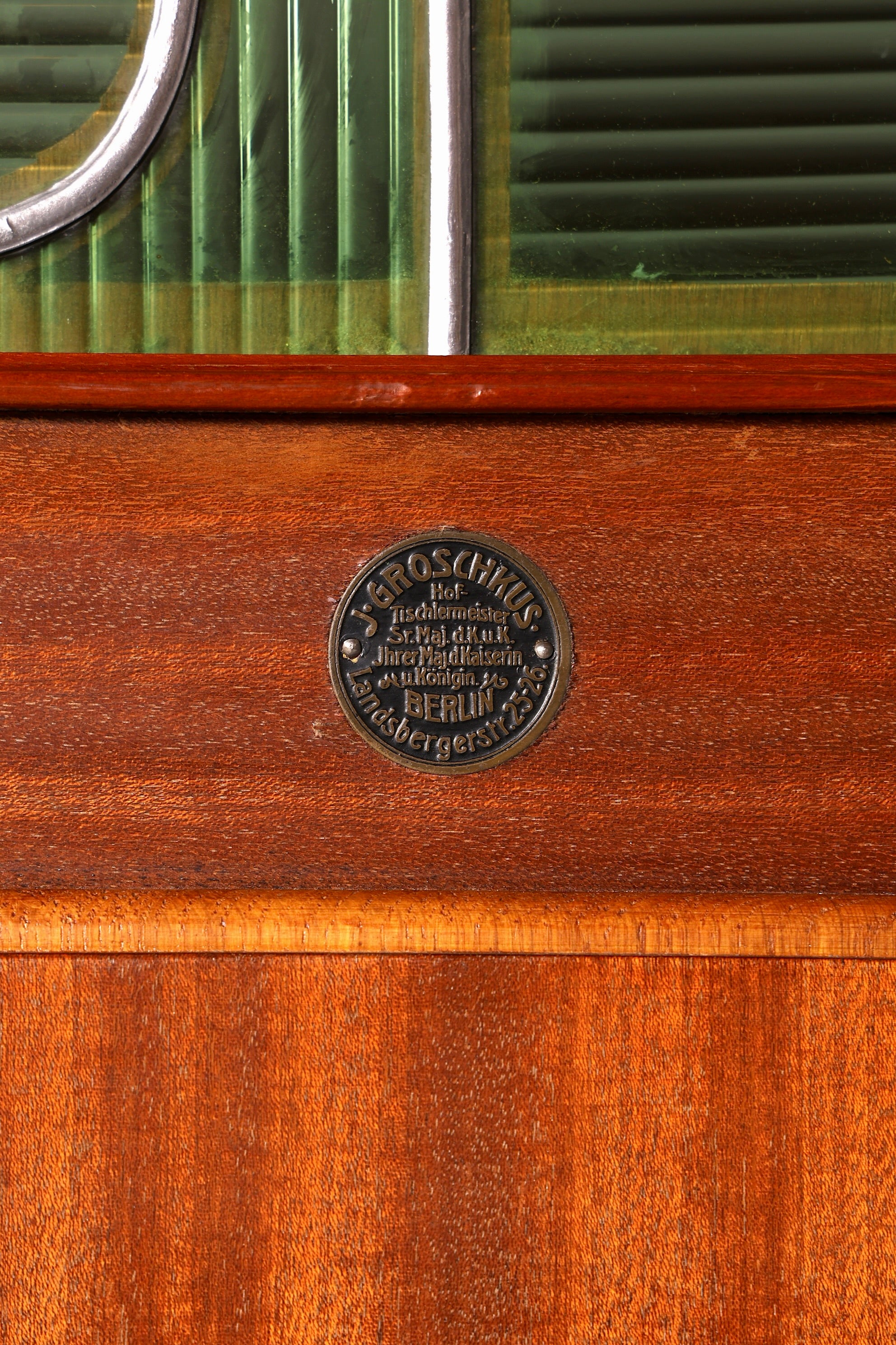 Edler Jugendstil Schrank Kleiderschrank Antik Eiche Wäscheschrank Dielenschrank