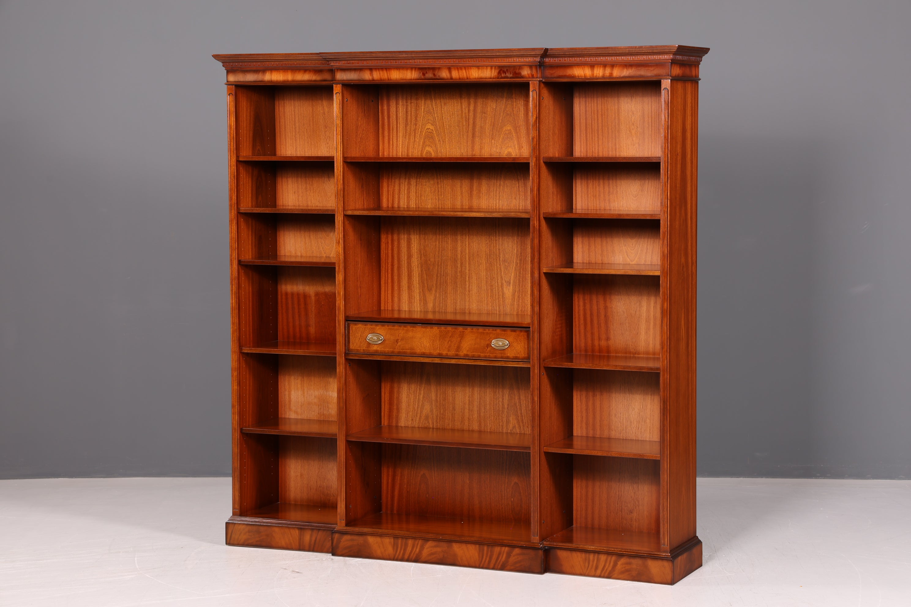 Beeindruckendes XXL Original Heldense Bücherregal Eibe Englisch Regal Standregal Bücherschrank Antik Bibliothek