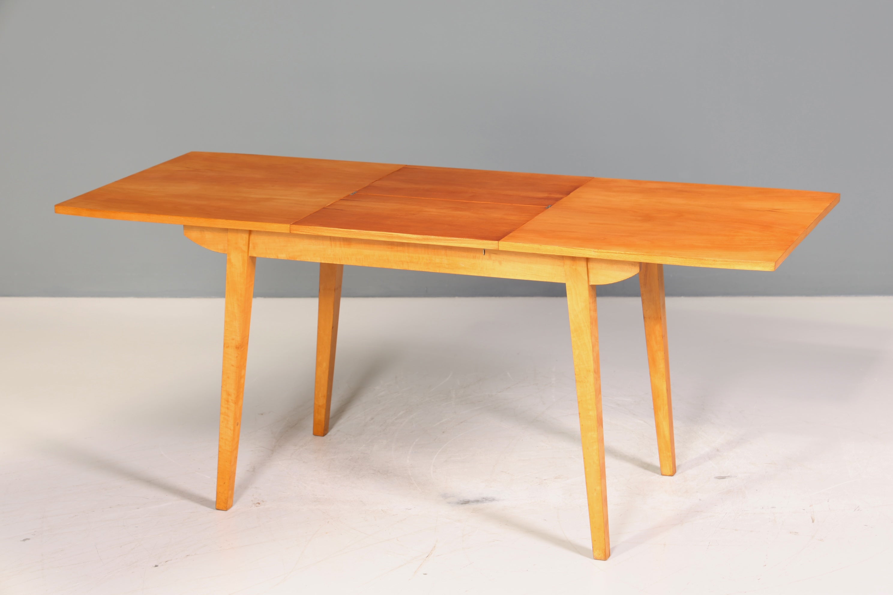Schlichter Mid Century Esstisch ausziehbarer Vintage Tisch Retro Küchentisch