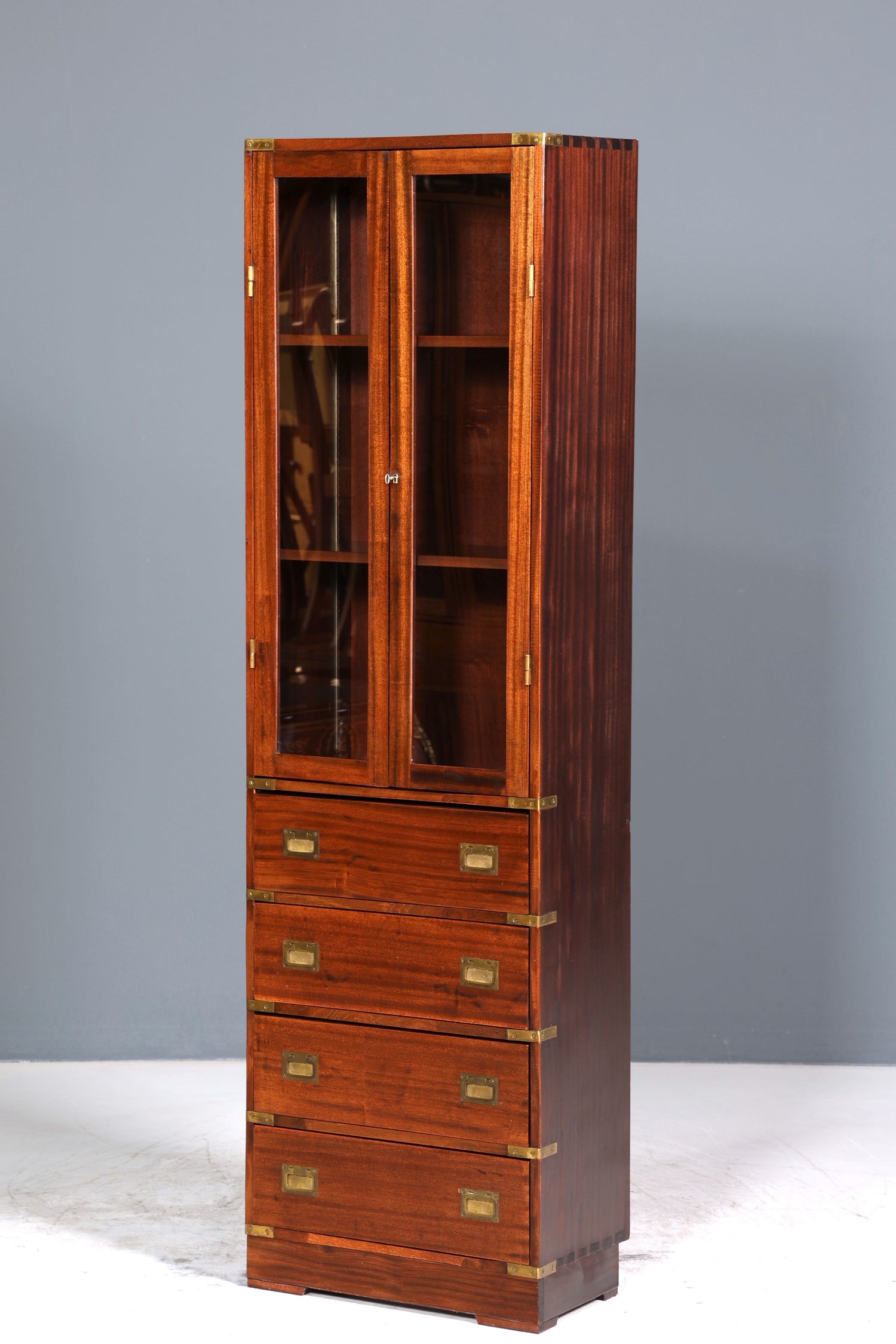 Wunderschöne Englische Vitrine Maritime Bibliothek Schrank echt Holz Geschirrschrank Regal 1 von 3