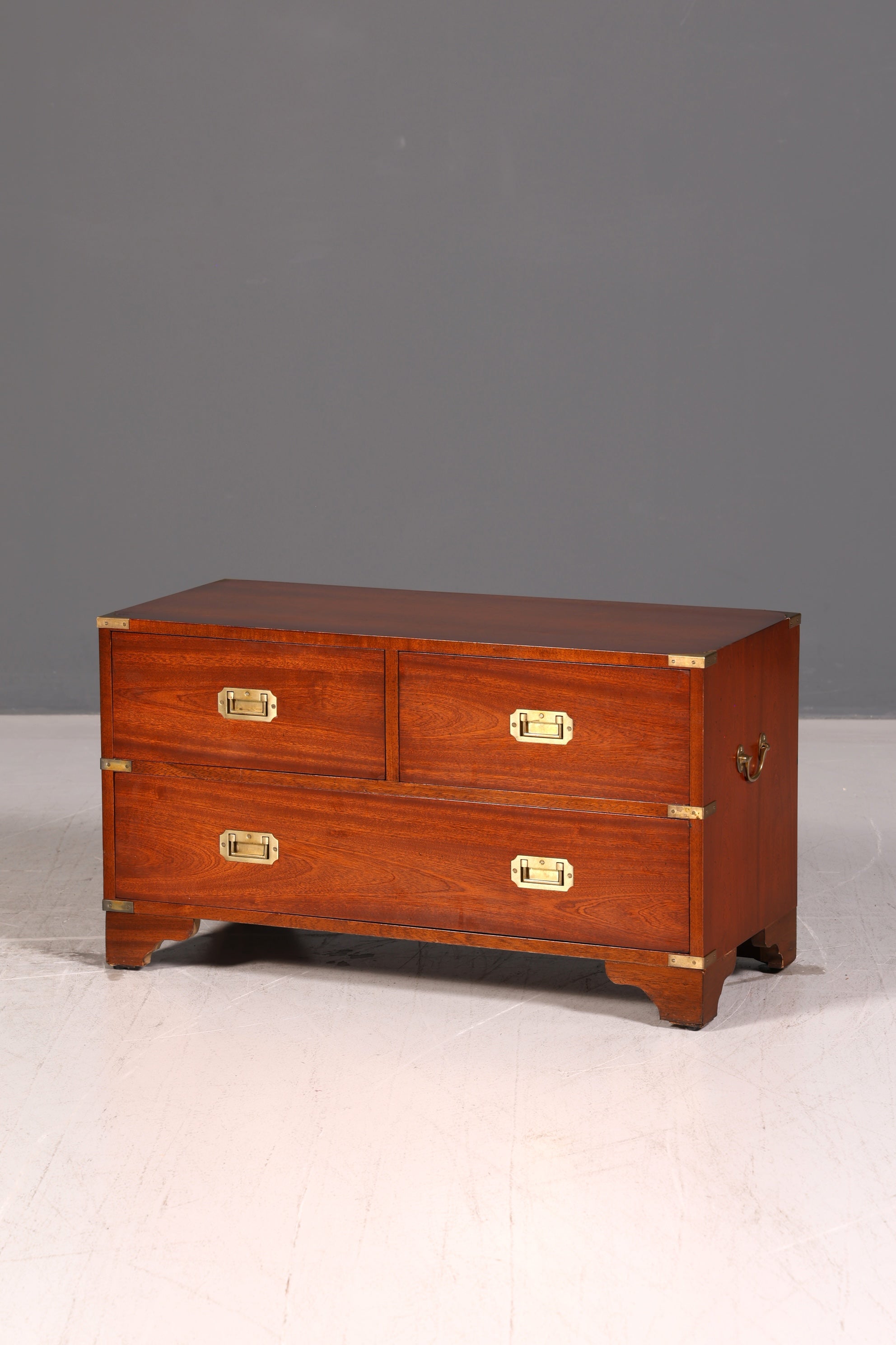 Wunderschöne Maritime Kommode Kemble Englisch Military Chest Schubladenkommode Wäschekommode 1 von 2