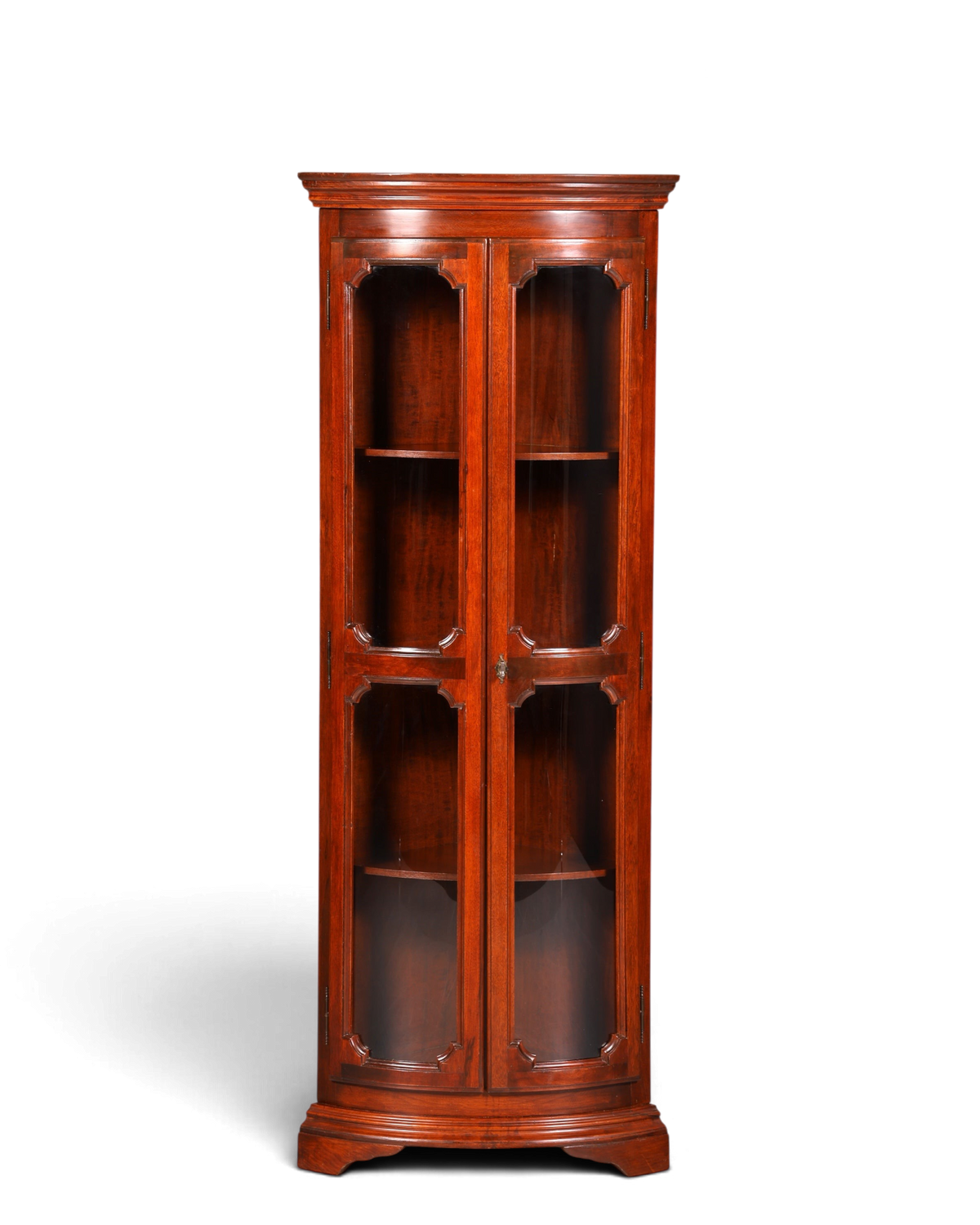 Hauptstadt Möblerei Selva Eckvitrine aus massivem Holz im antiken Stil mit Glasfront und eleganter Patina
