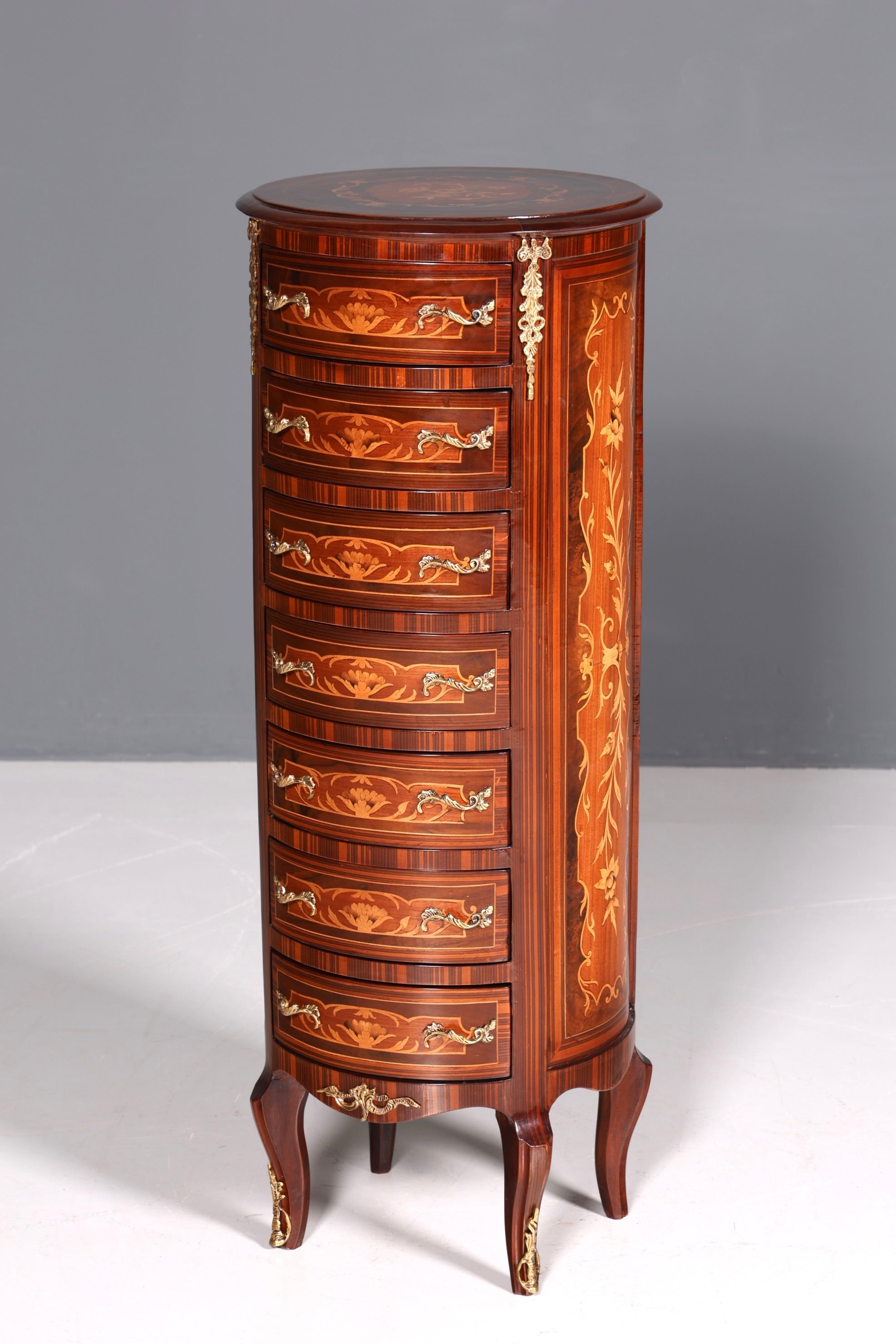 Dreamy Baroque style chest of drawers, vertico with inlaid details, 7-drawer chest