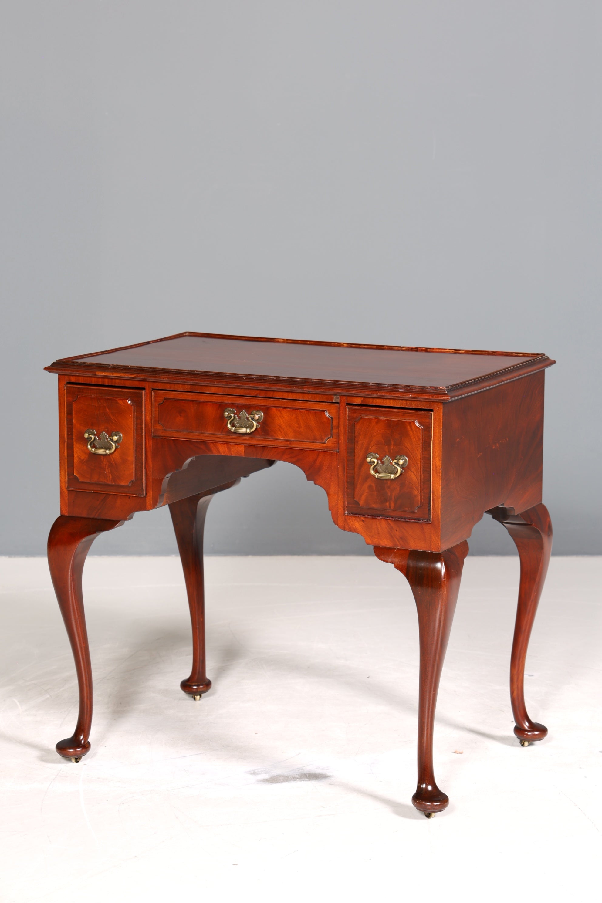 Wunderschöner Chippendale Schreibtisch echt Holz Antik Stil Bürotisch Damensekretär Barock Stil Office Desk