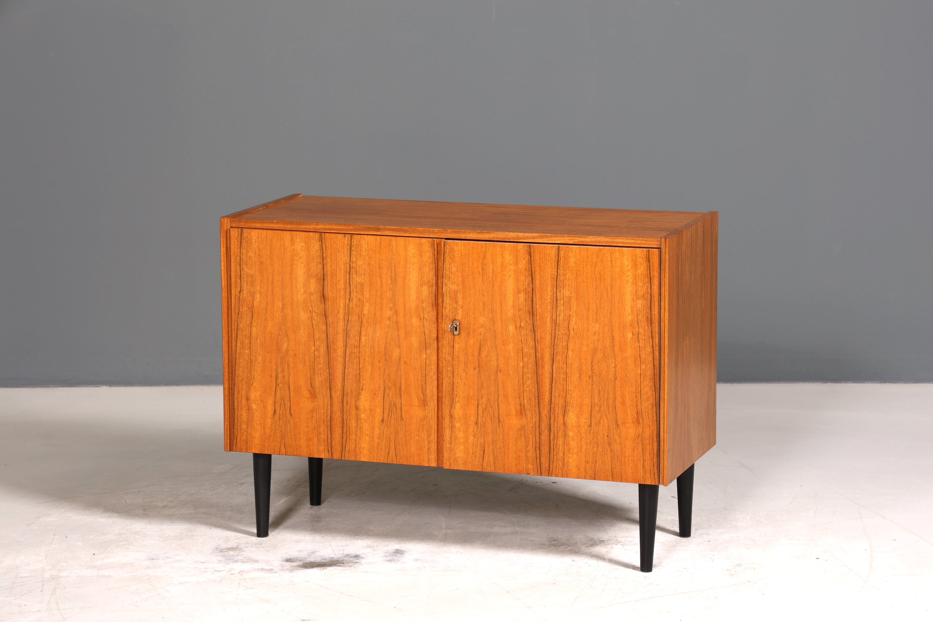 E860 Finish Wunderschöne Mid Century Kommode Vintage Schrank Retro Flur Kommode 60s Regal Sideboard