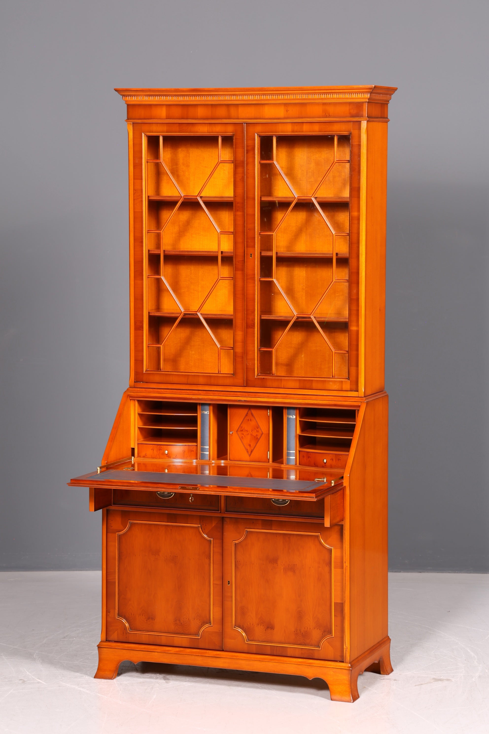 Stilvoller Original Heldense Englischer Aufsatzsekretär Eibe 60s Vitrine Schrank Büro Schreibmöbel UK