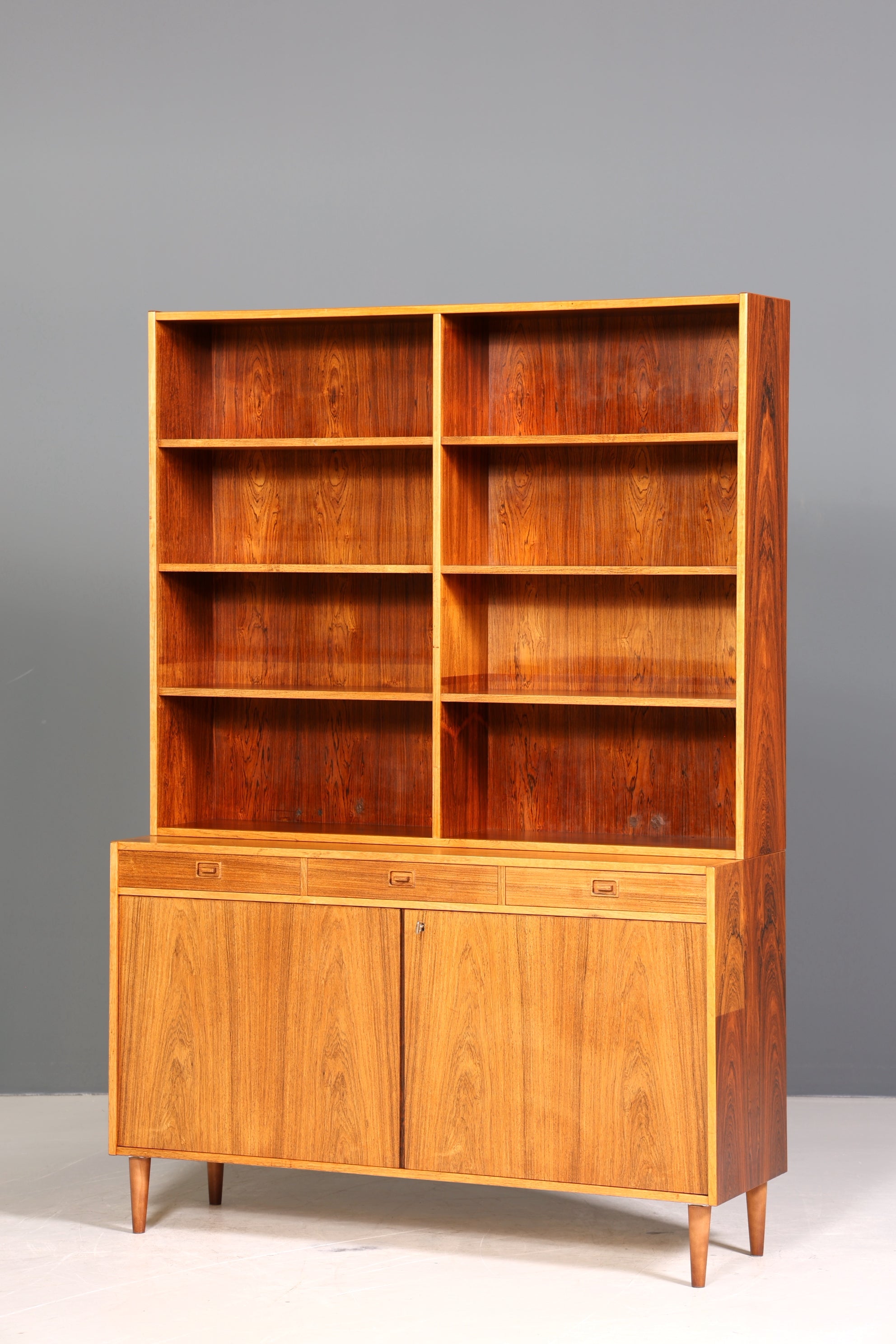 Traumhaftes Mid Century Regal echt Holz Schrank Danish Design Retro Kommode Vintage Bücherregal 60er Jahre 1 von 2
