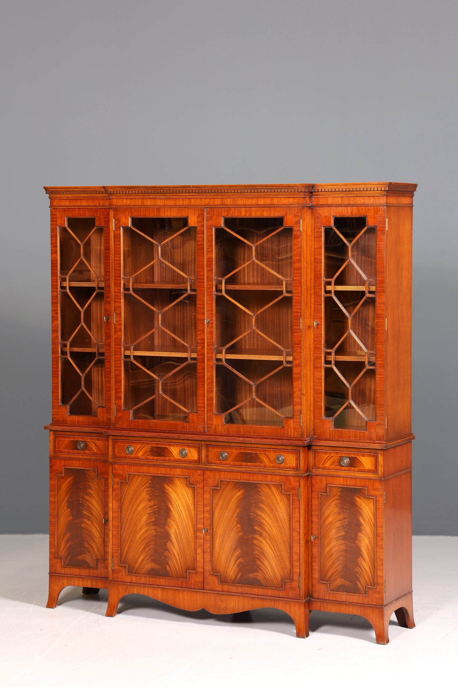 Wunderschöne Englische Vitrine Bibliothek Bücherschrank UK Buffet Schrank 60s Jahre