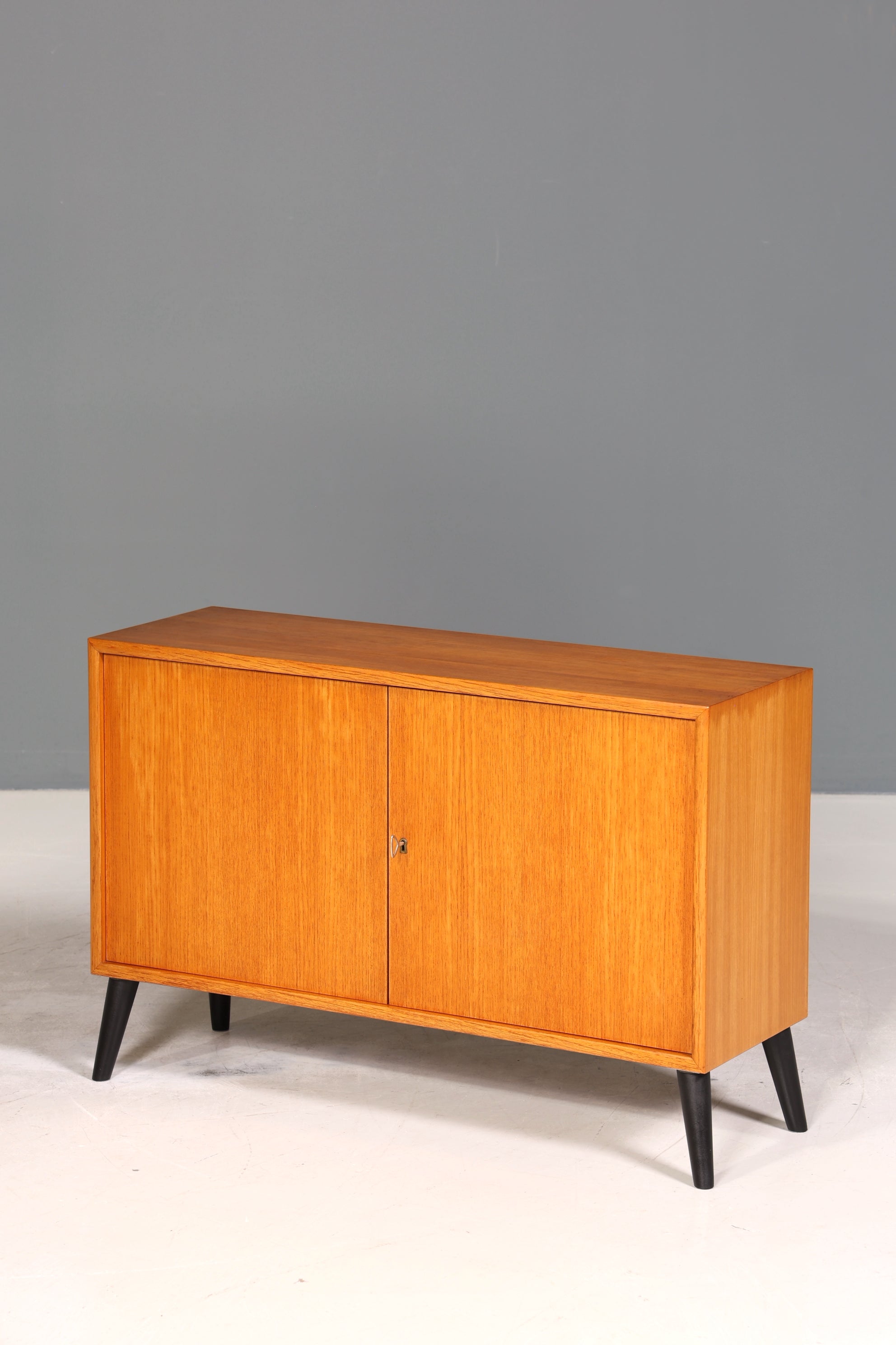 Schlichter Mid Century Schrank Vintage WMK Möbel Retro Kommode Flur Kommode 60s Regal Sideboard 2 von 2