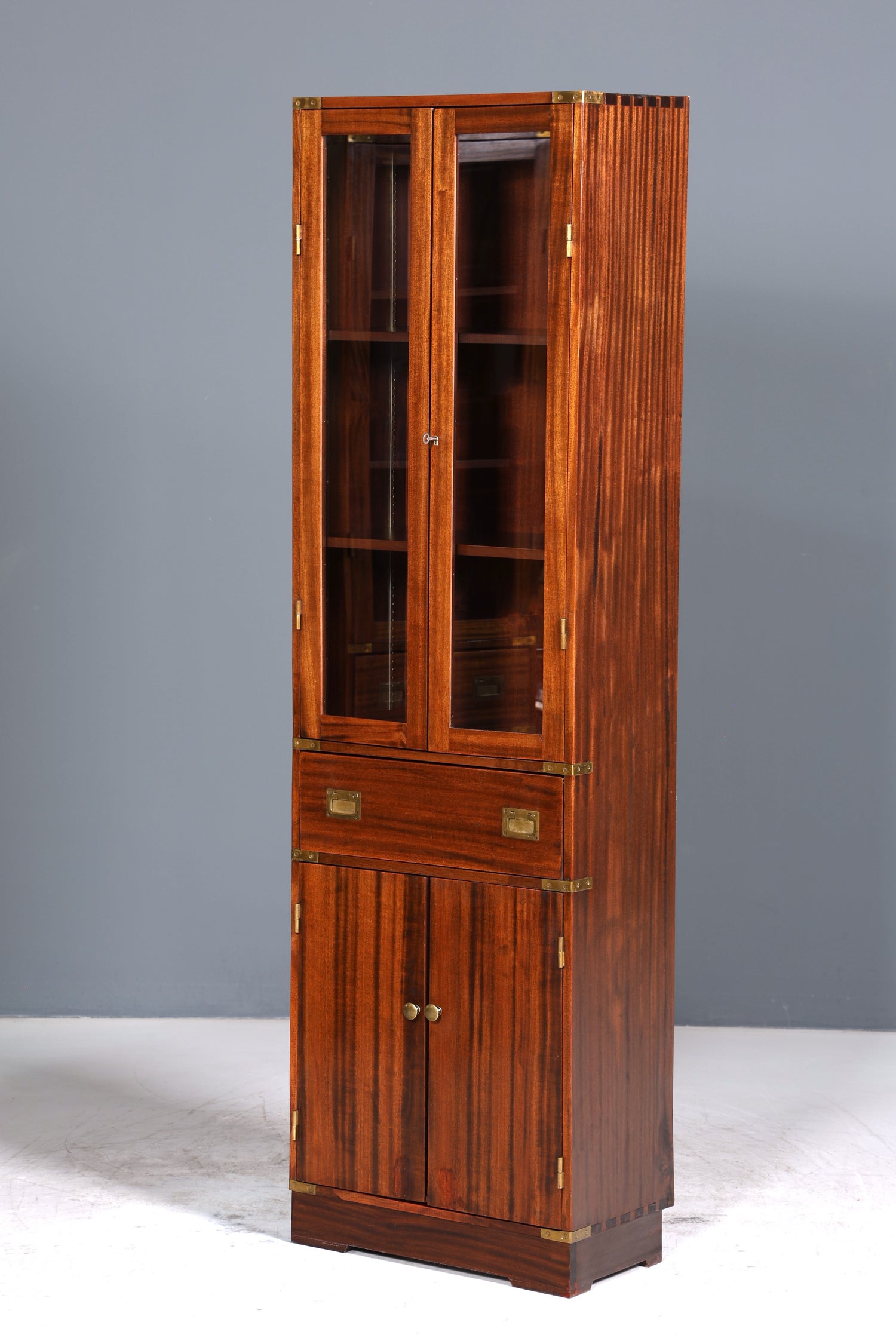 Wunderschöne Englische Vitrine Maritime Bibliothek Schrank echt Holz Geschirrschrank Regal 2 von 3