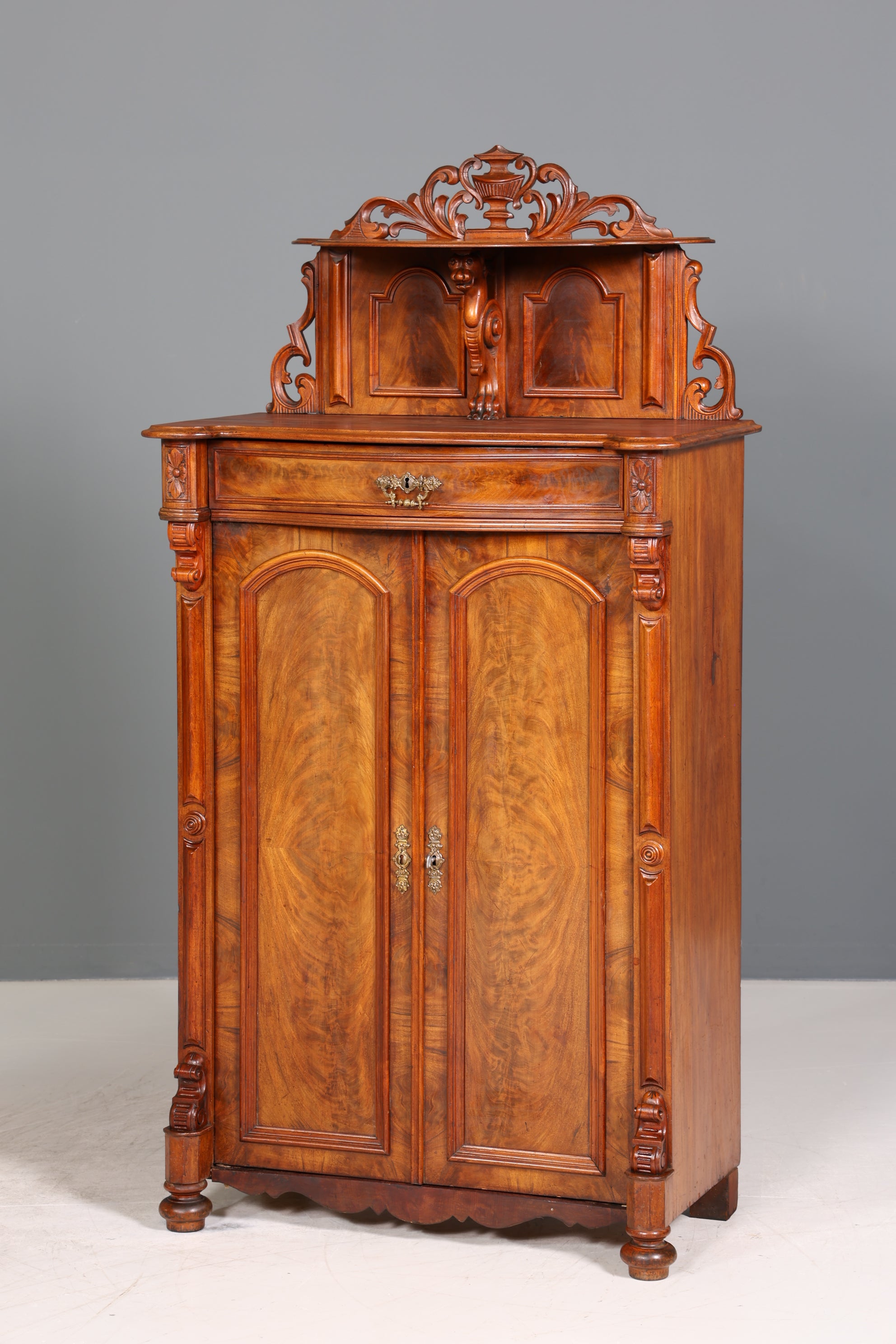Traumhafter Louis Philippe Schrank um 1880 Gründerzeit Vertiko Aufsatz Schrank