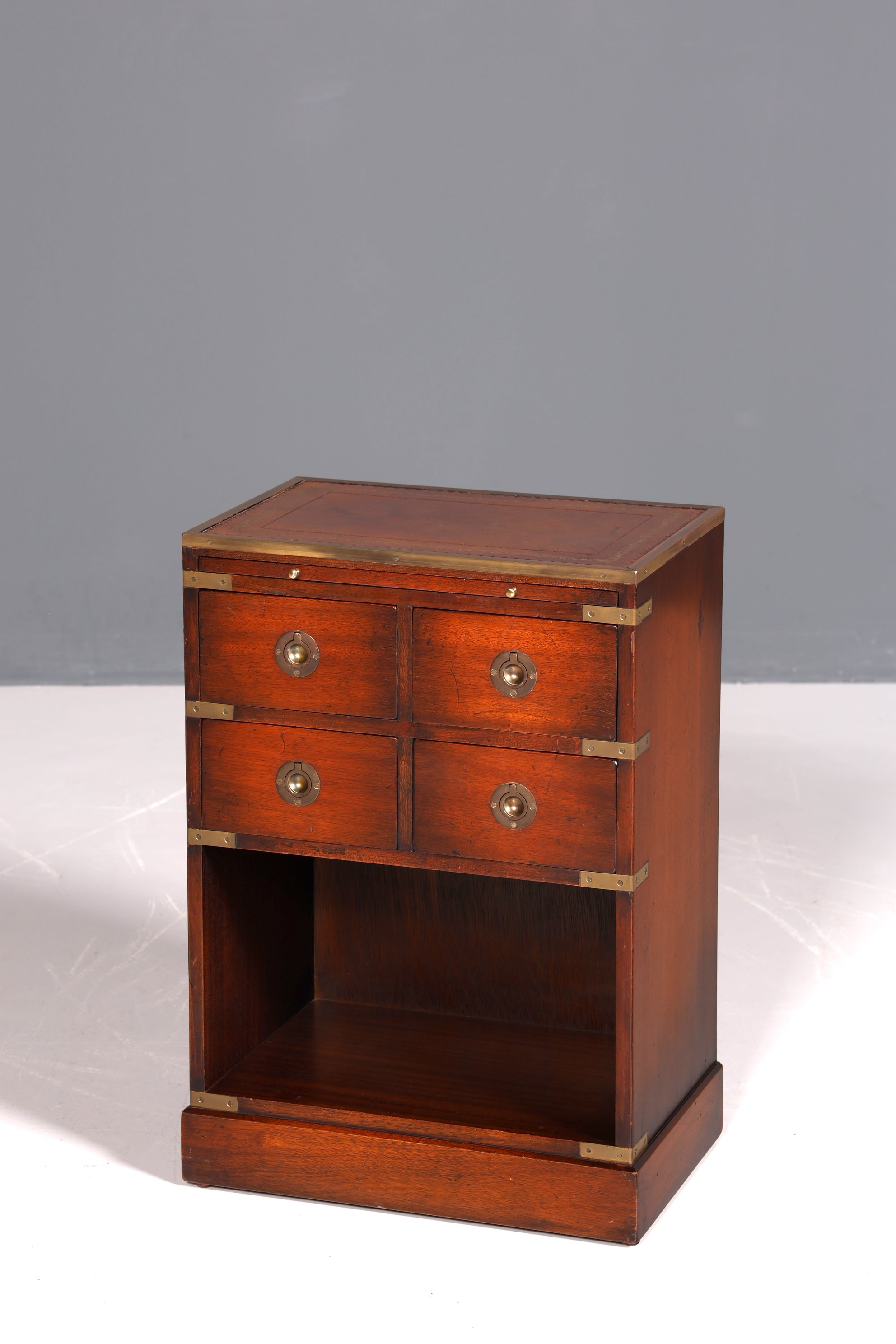 Traumhafte Maritime Kommode Englischer Schiffs Nachttisch Englisch Antik Ablagetisch 2 von 2