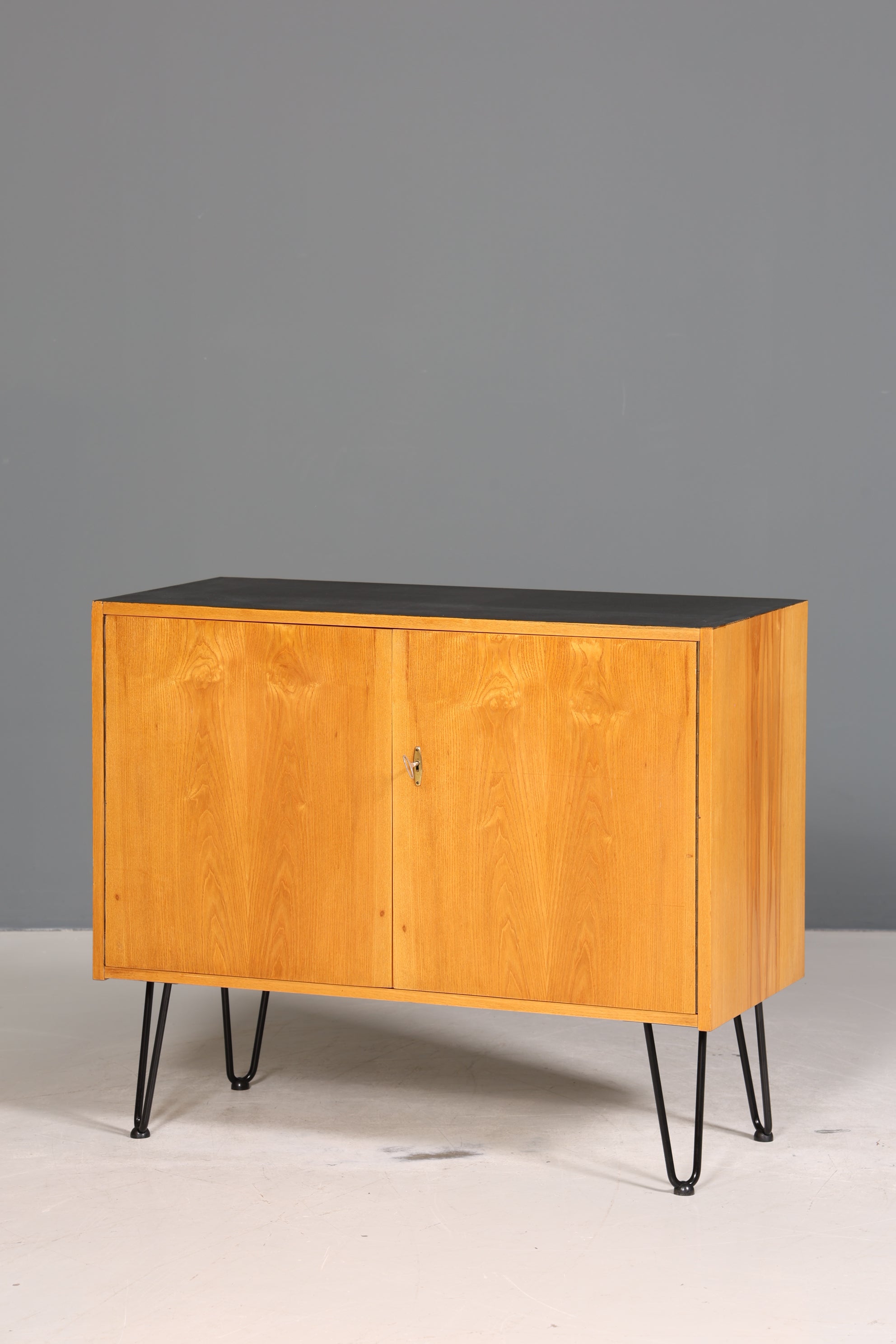Traumhafter Hellerau Schrank Mid Century Kommode Vintage Sideboard Retro Regal 1 von 2
