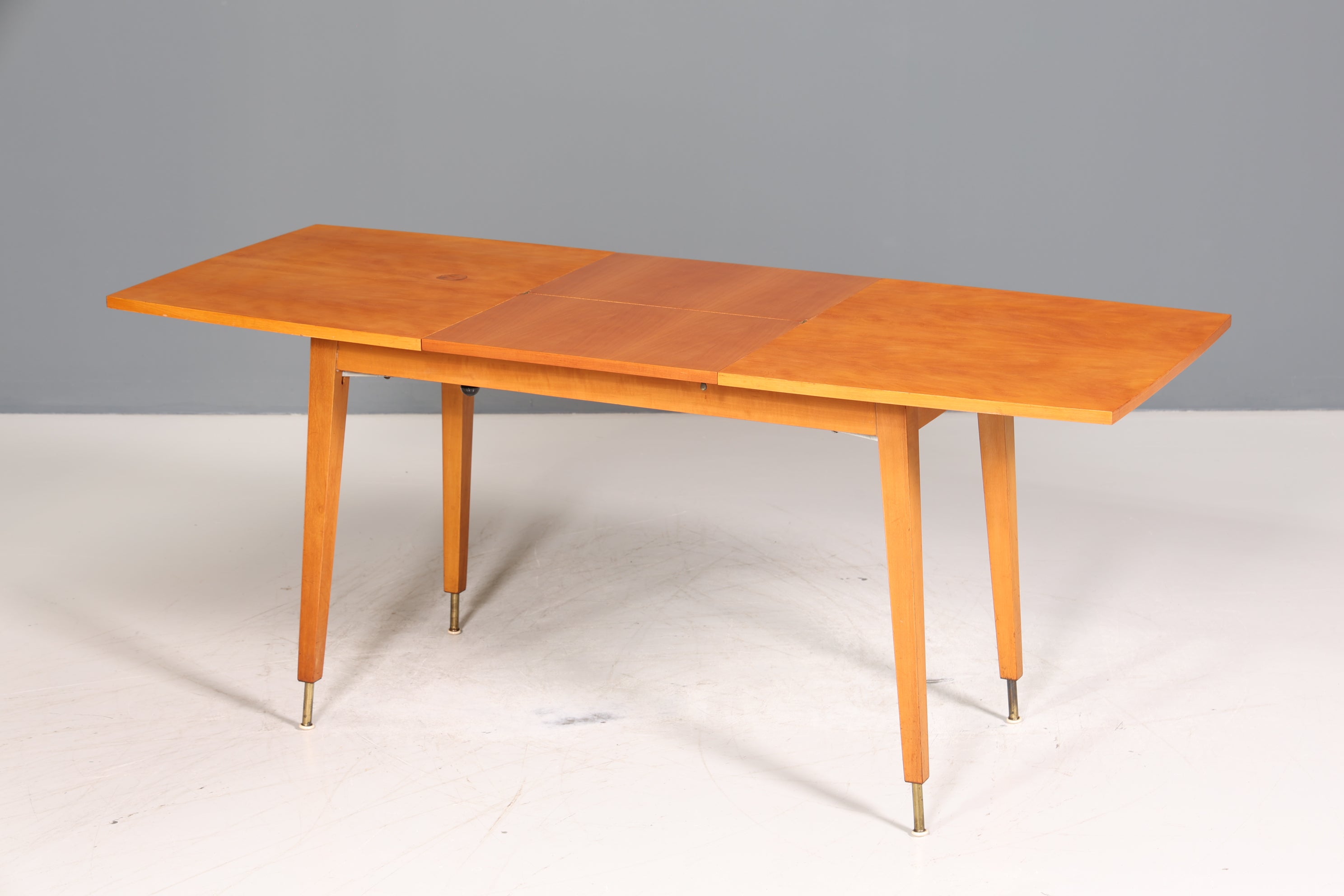 MID45| E018 Wunderschöner Mid Century Küchentisch Vintage Tisch ausziehbar und höhenverstellbar
