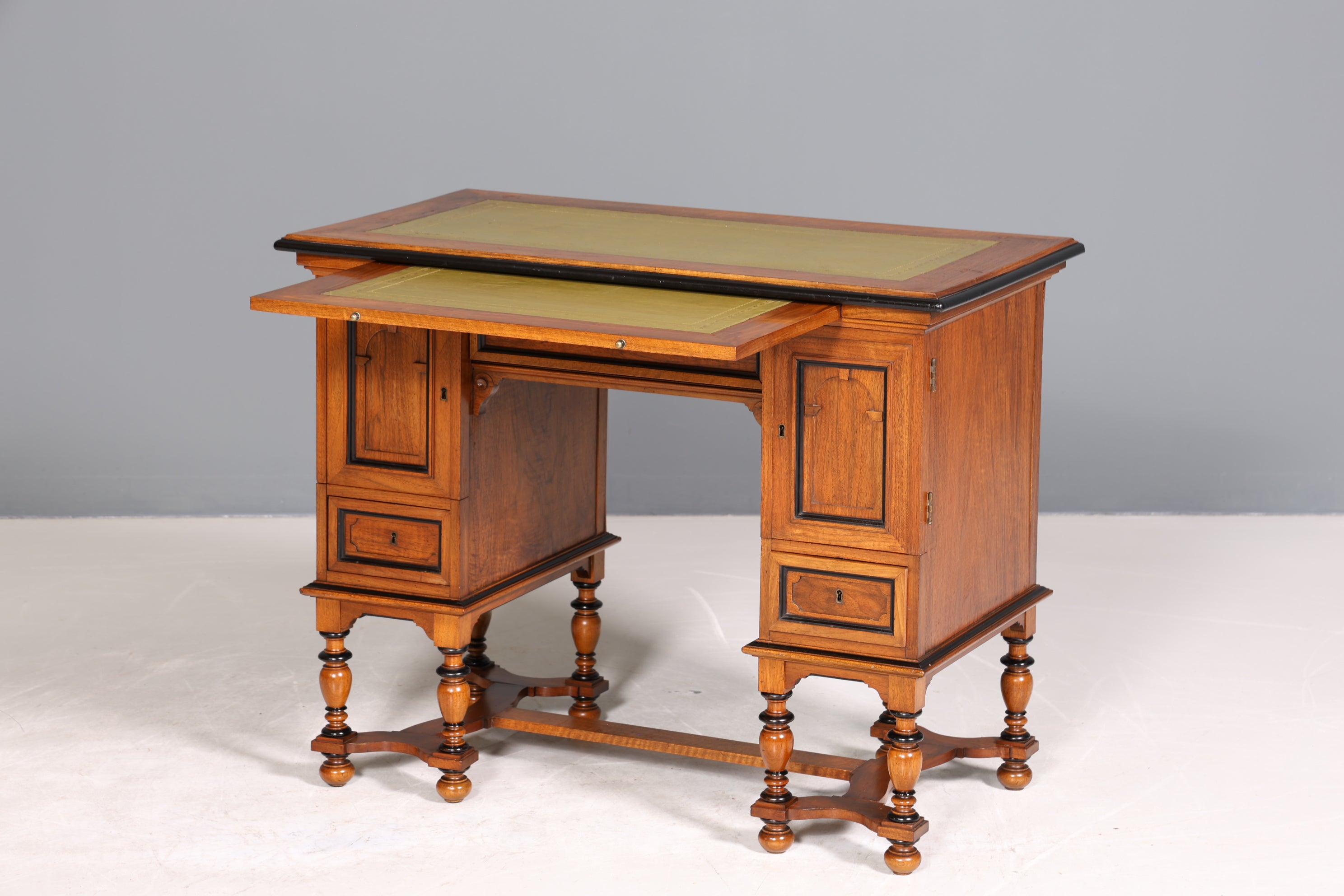 Traumhafter Gründerzeit Schreibtisch Jugendstil Eiche Bürotisch echt Leder Antik Office Desk