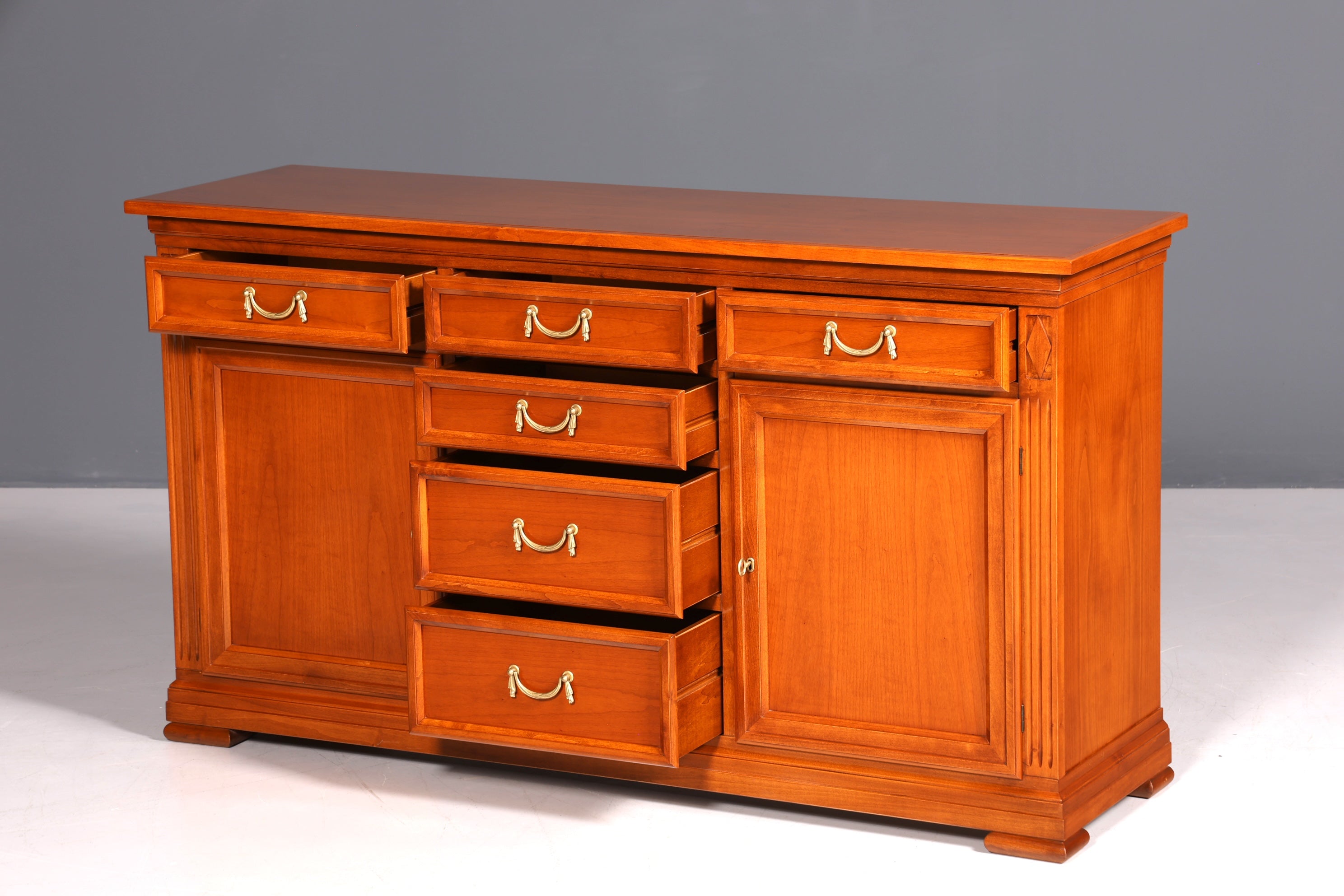 Traumhaftes Original Selva Sideboard Antik Stil Villa Borghese Schrank Kommode Buffet Anrichte