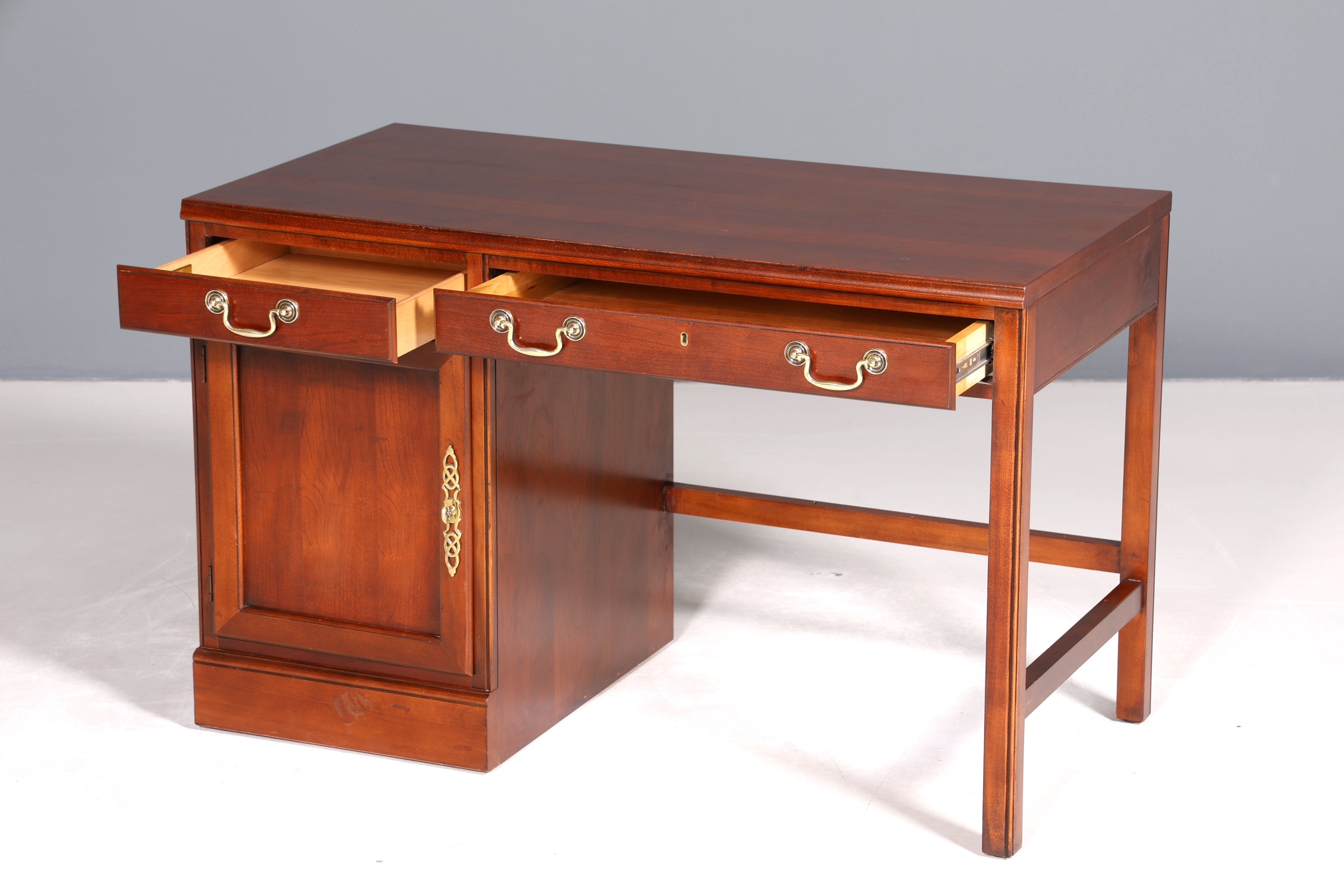 Wunderschöner Original Drexel Heritage Schreibtisch Antik Stil Bürotisch Office Table USA 2 von 2