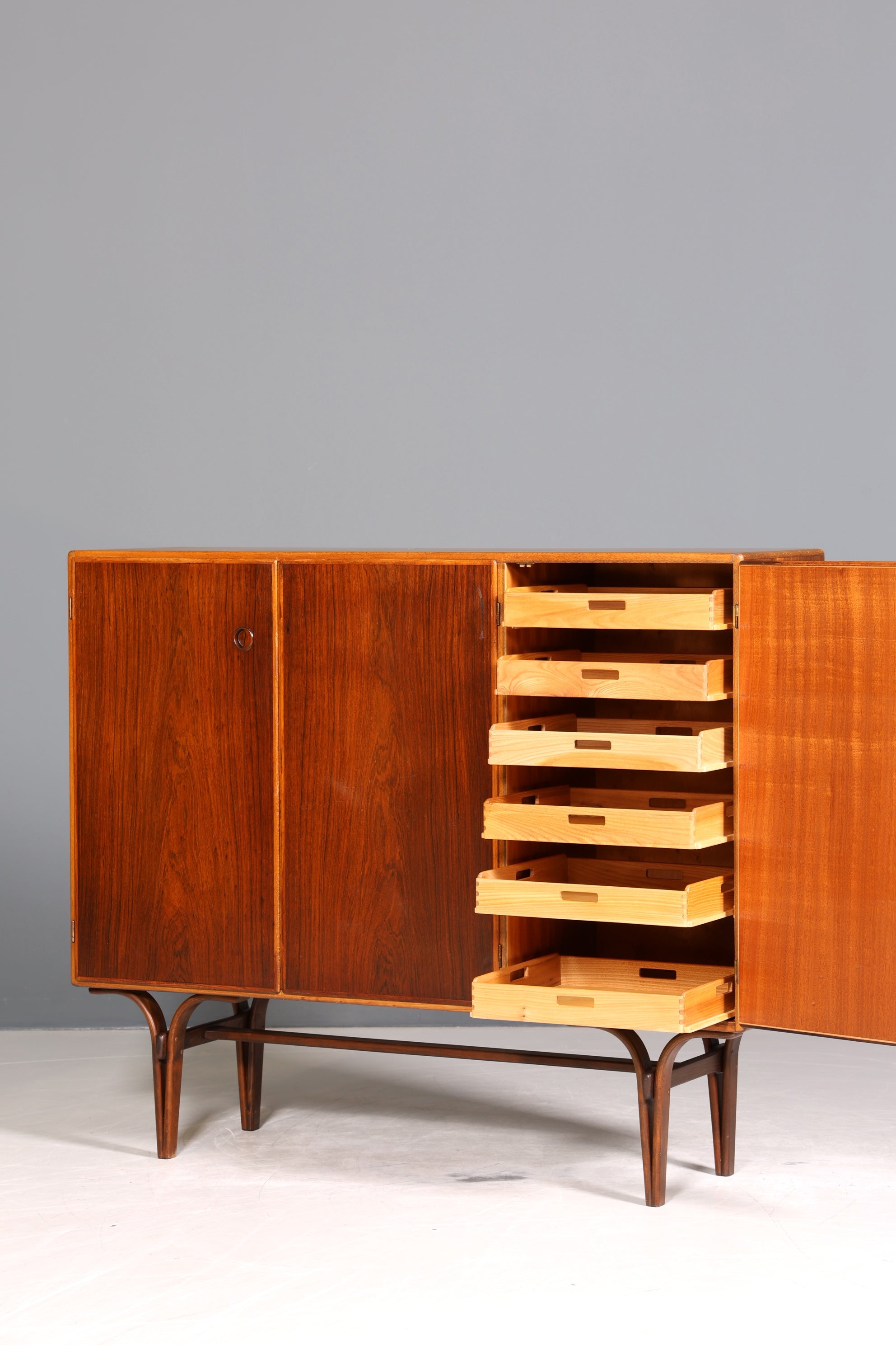 Traumhaftes Mid Century Highboard Palisander Schrank Büro Kommode Aktenschrank Wäscheschrank 60er Jahre