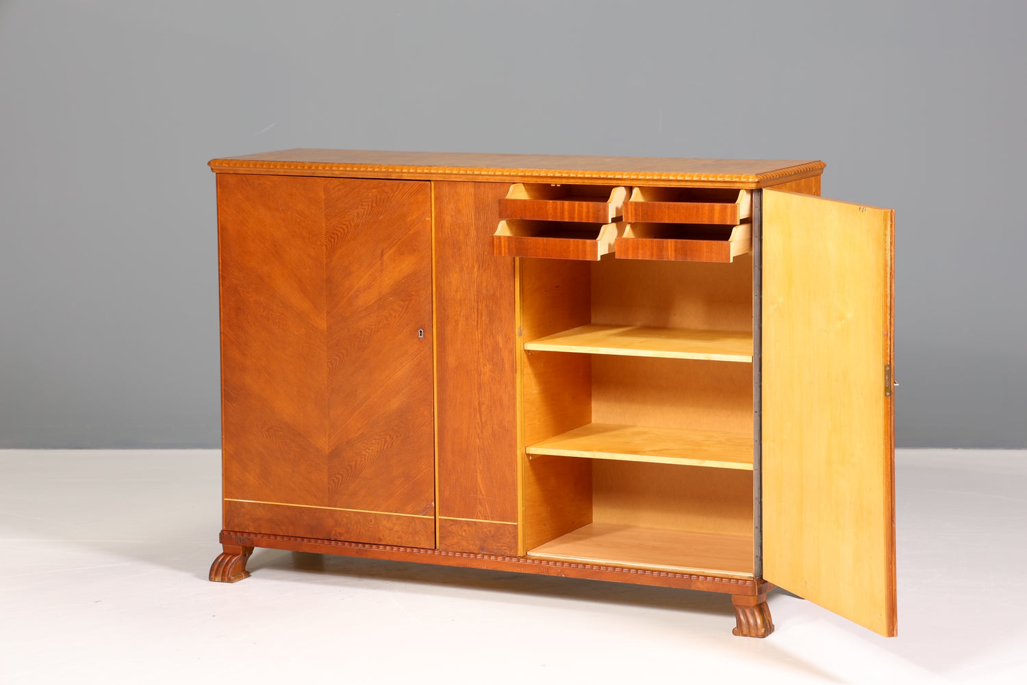 Stilvolles Original Art Deco Schrank Vertiko Sideboard um 1930 Highboard Kommode