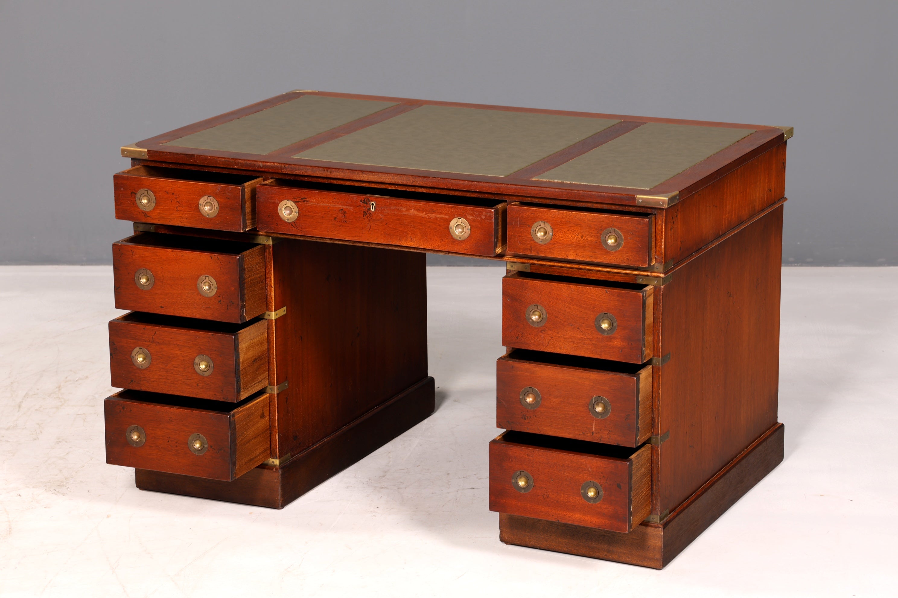 Edler Maritimer Schreibtisch Englischer Military Chest Bürotisch Office Table