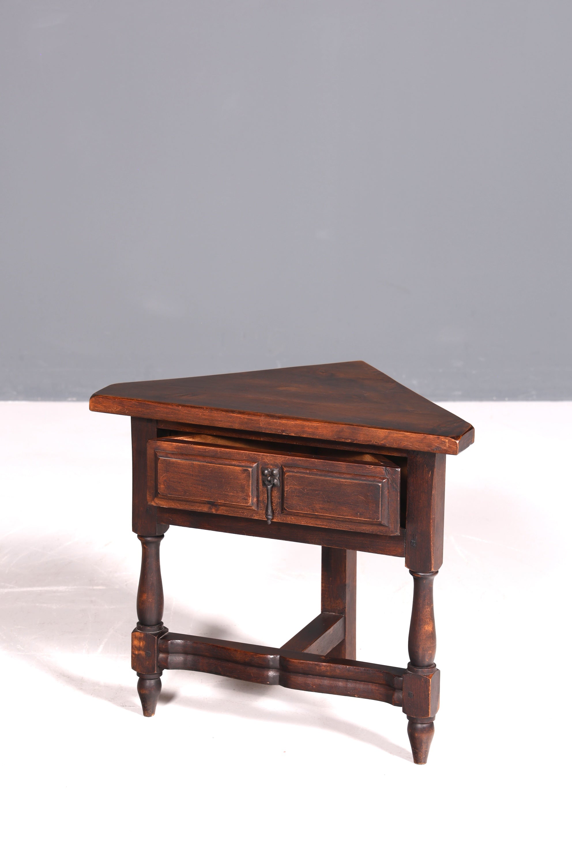 Wunderschöner Spanischer Ecktisch echt Holz Beistelltisch rustikaler spanischer Ablagetisch