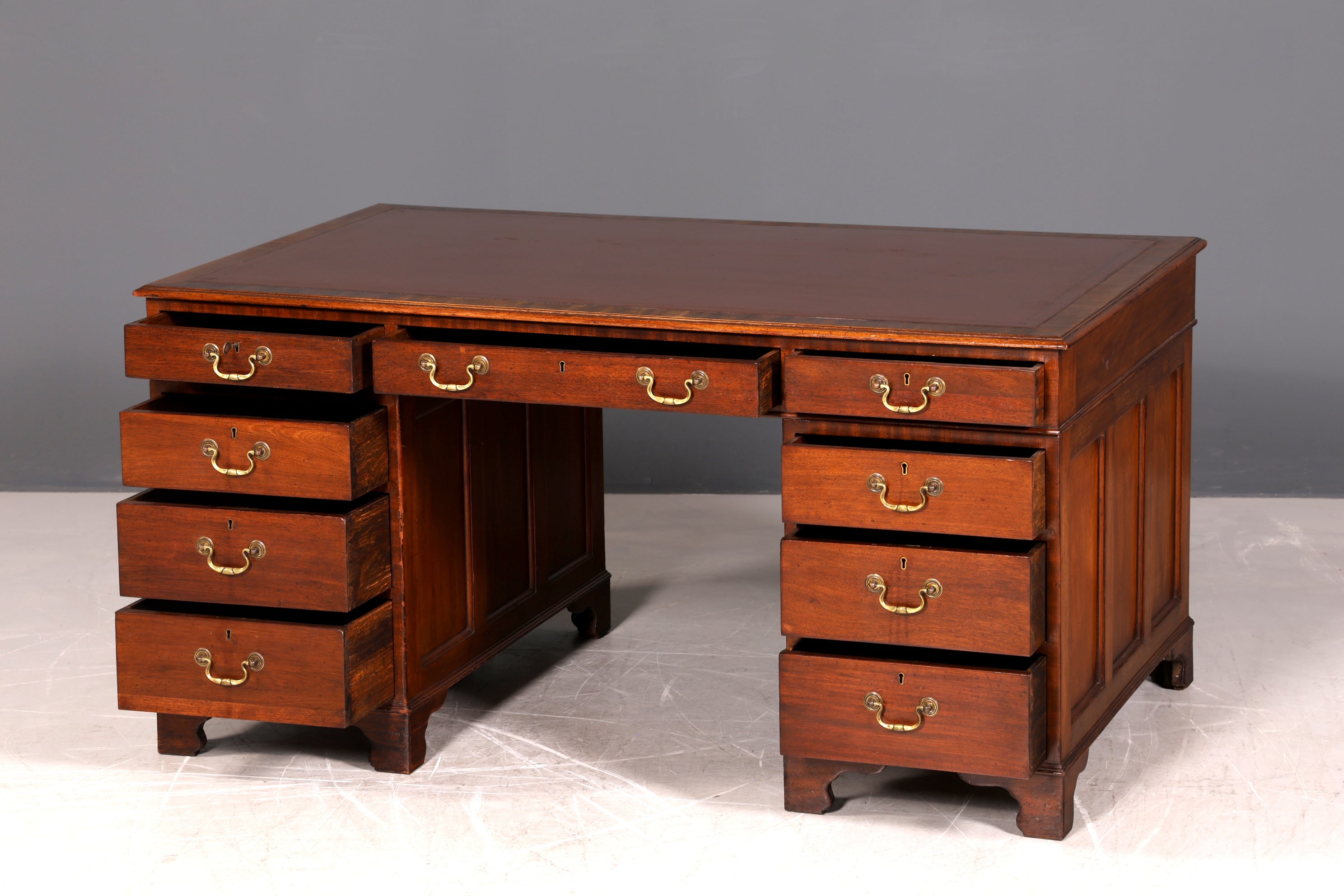 Wunderschöner Englischer Schreibtisch echt Lederauflage Bürotisch Antik Stil Office Desk