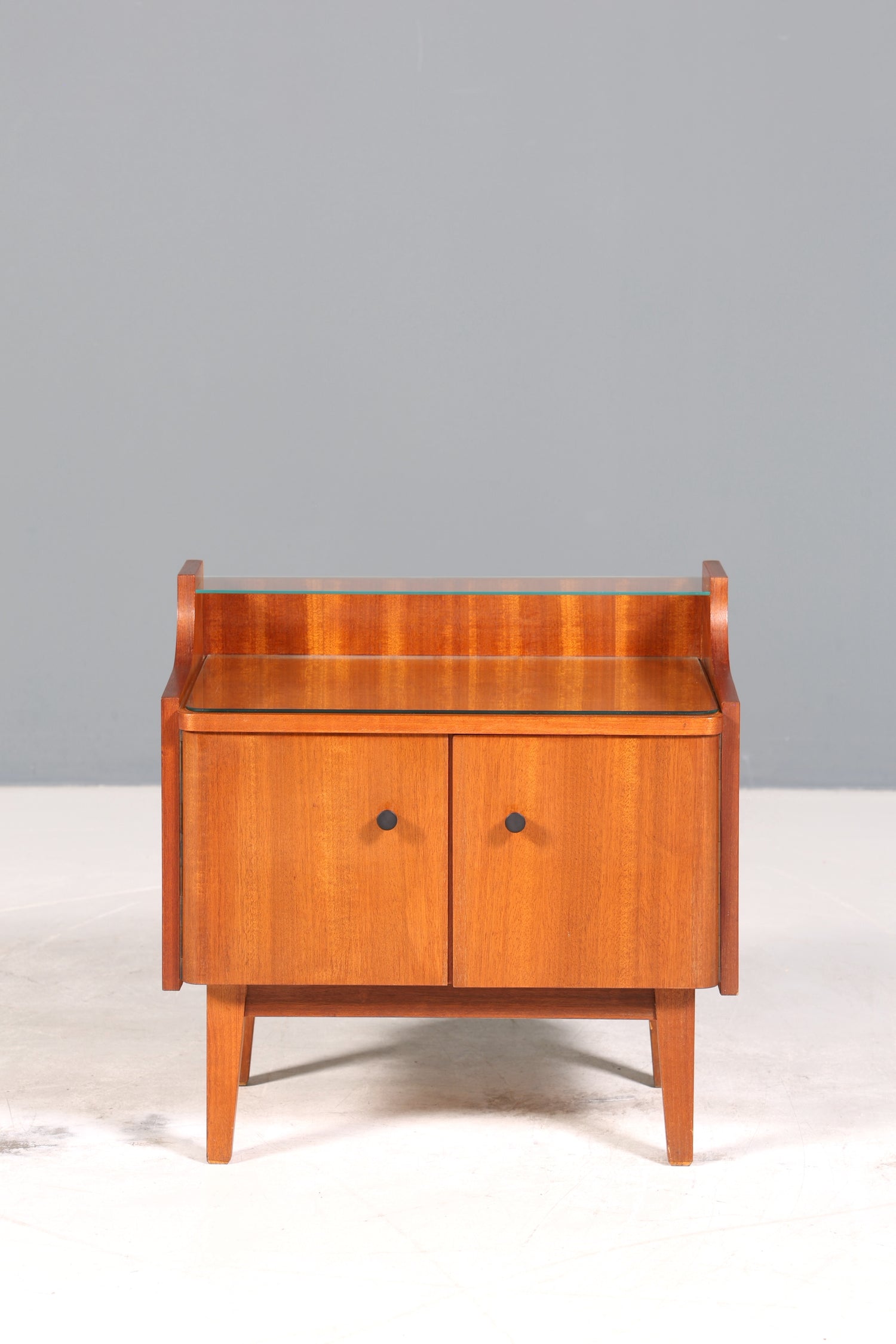 E837 Finish Wunderschöne Mid Century Kommode Vintage Nachttisch 60s Schubladenkommode