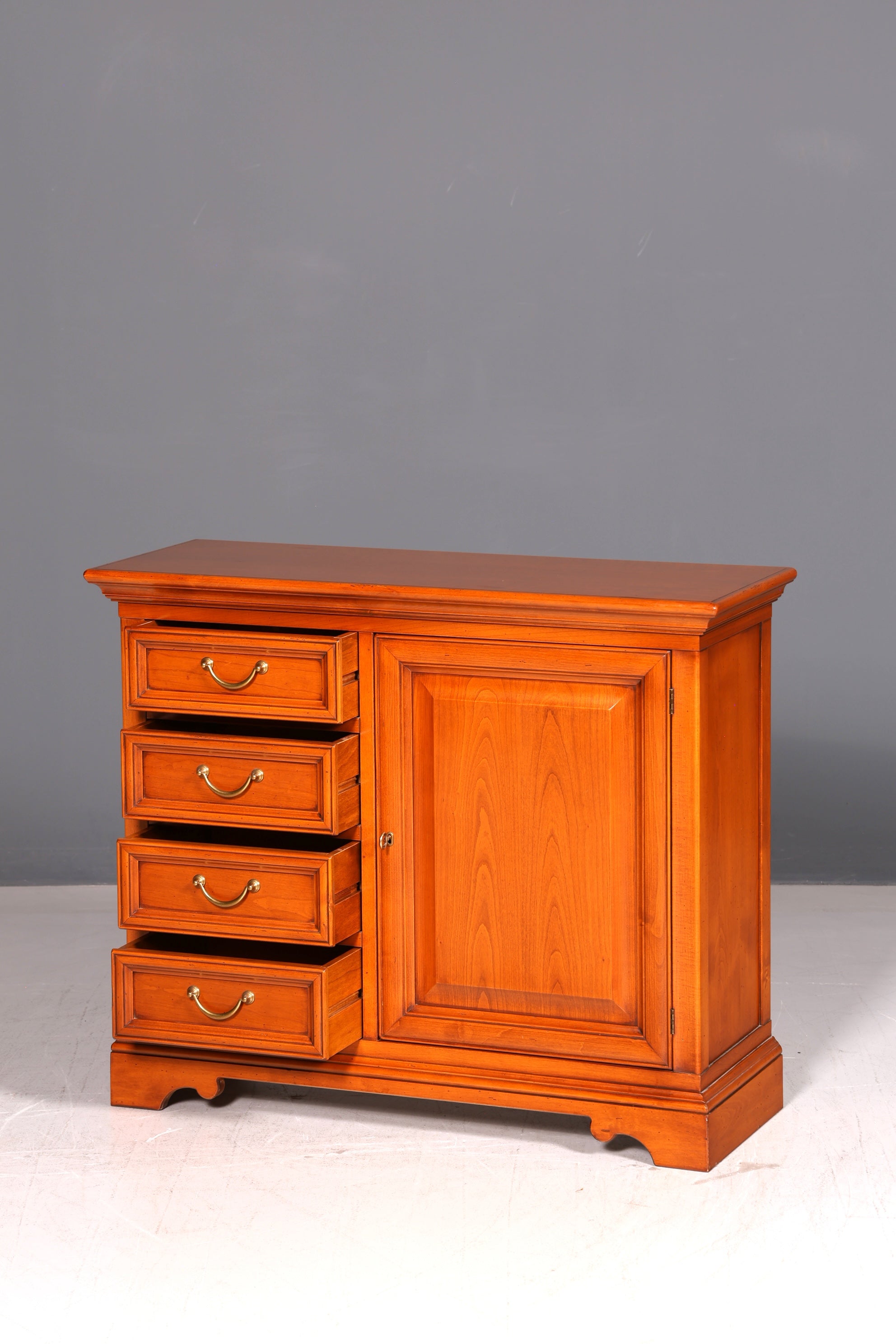Wunderschöne Original Selva Kommode Villa Borghese Antik Stil Schrank Buffet Anrichte