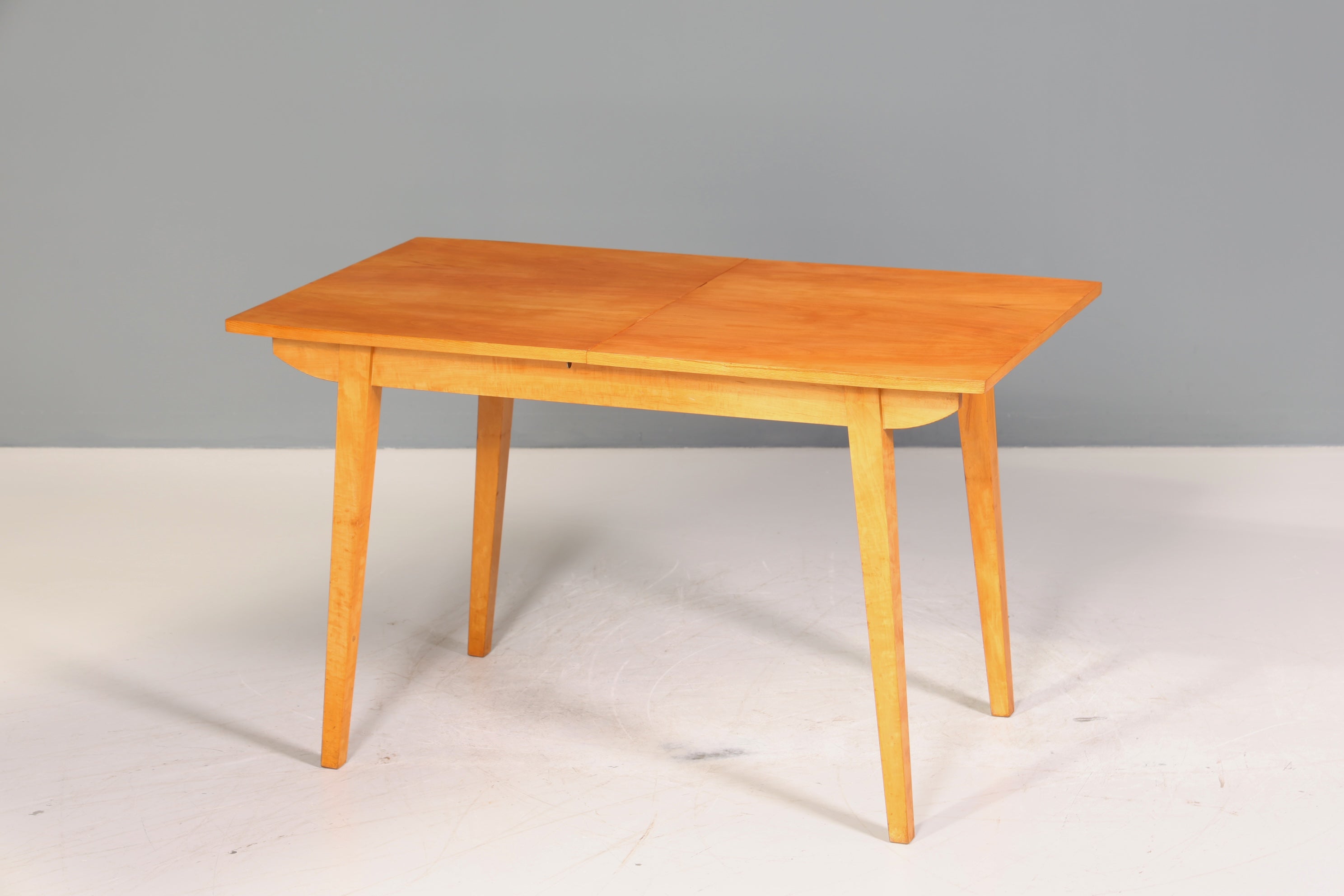 Schlichter Mid Century Esstisch ausziehbarer Vintage Tisch Retro Küchentisch
