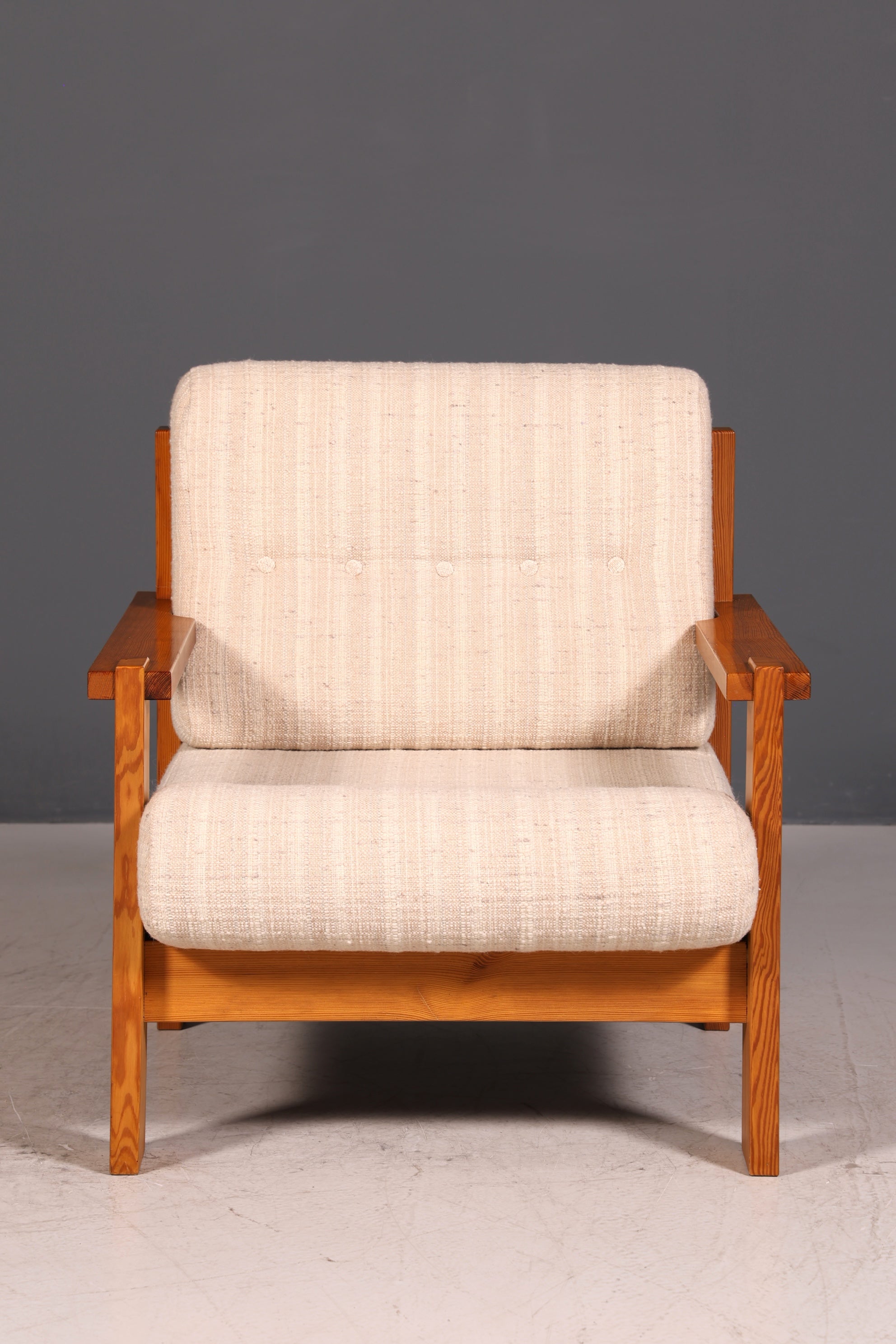 Schlichter Mid Century Sessel Danish Design Armlehnsessel echt Holz Relax Sessel 1 von 2