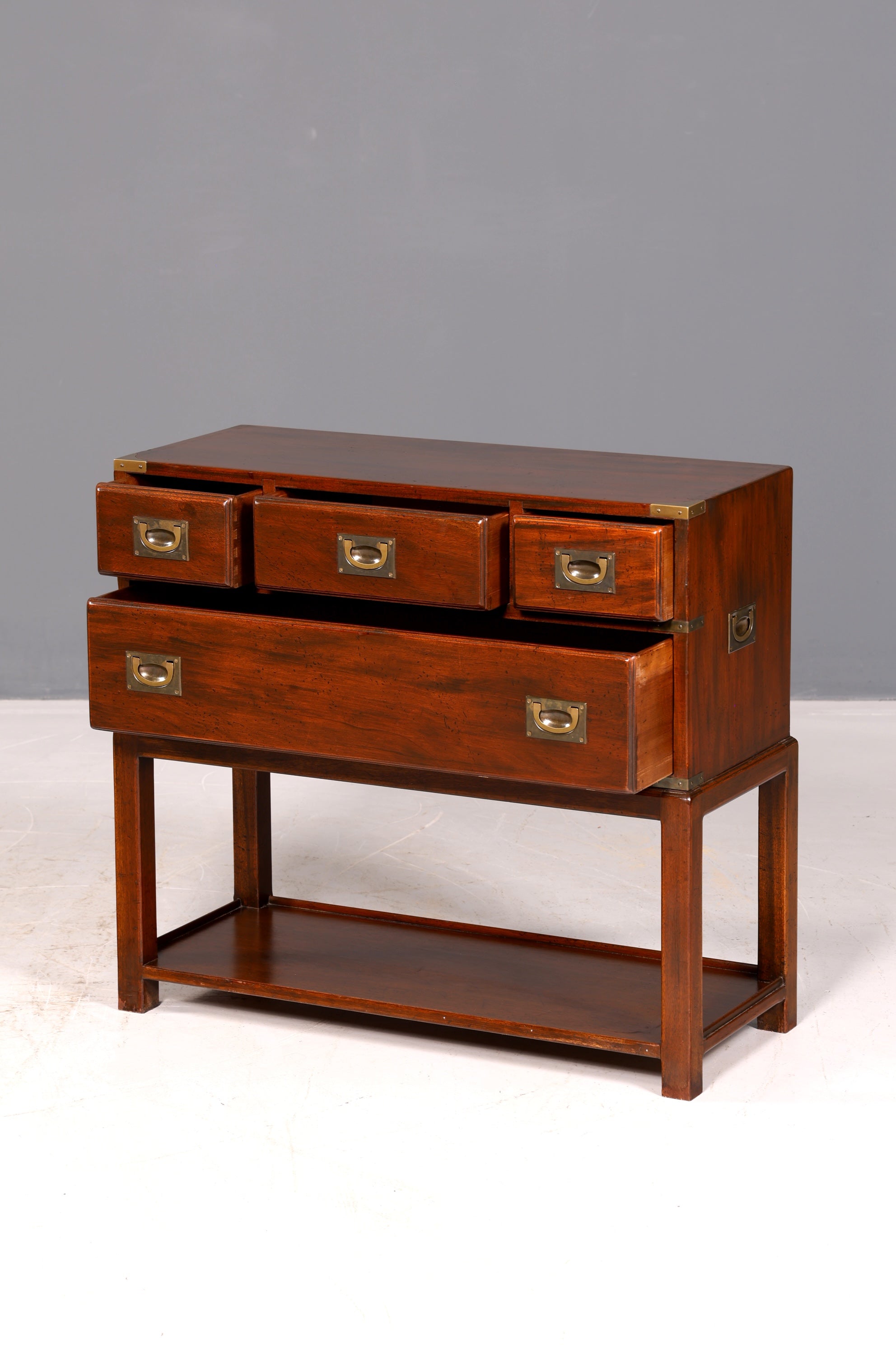 Wunderschöne Maritime Military Chest Kommode Mahagoni Englisch Beistellkommode Antik Vintage
