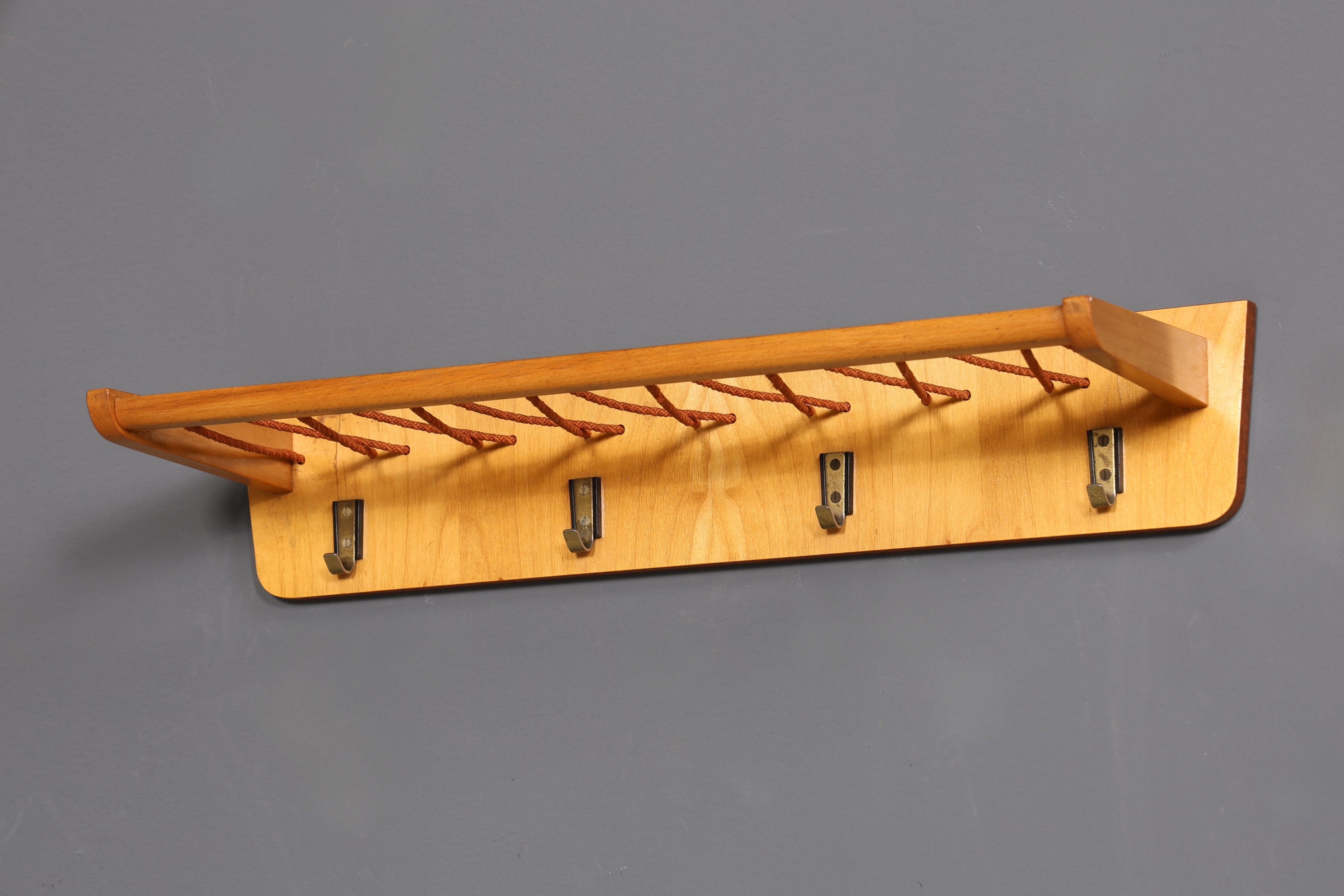 Schlichte Mid Century Garderobe Retro Hutablage Vintage Hakenleiste 60s Hakenleiste