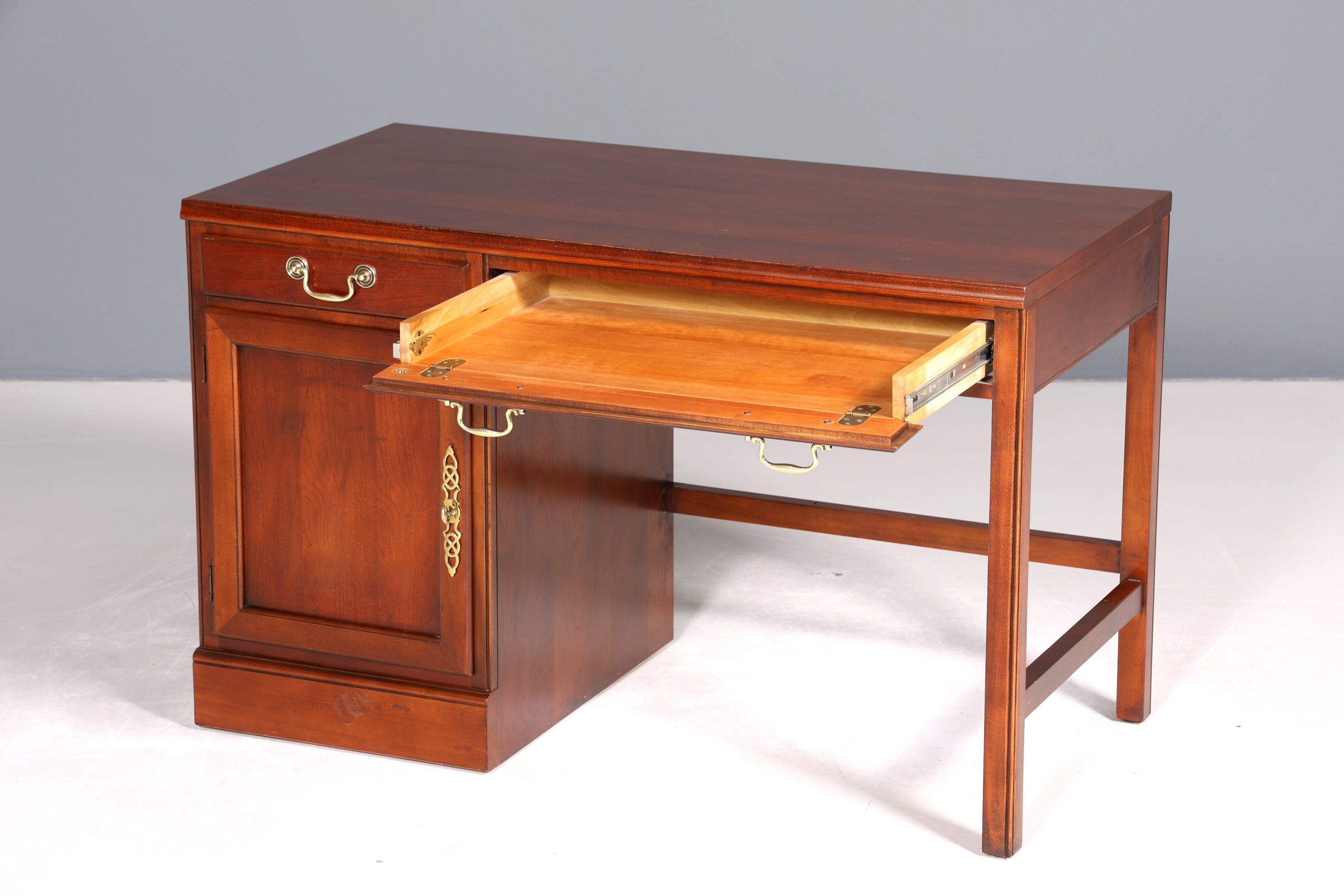Wunderschöner Original Drexel Heritage Schreibtisch Antik Stil Bürotisch Office Table USA 2 von 2