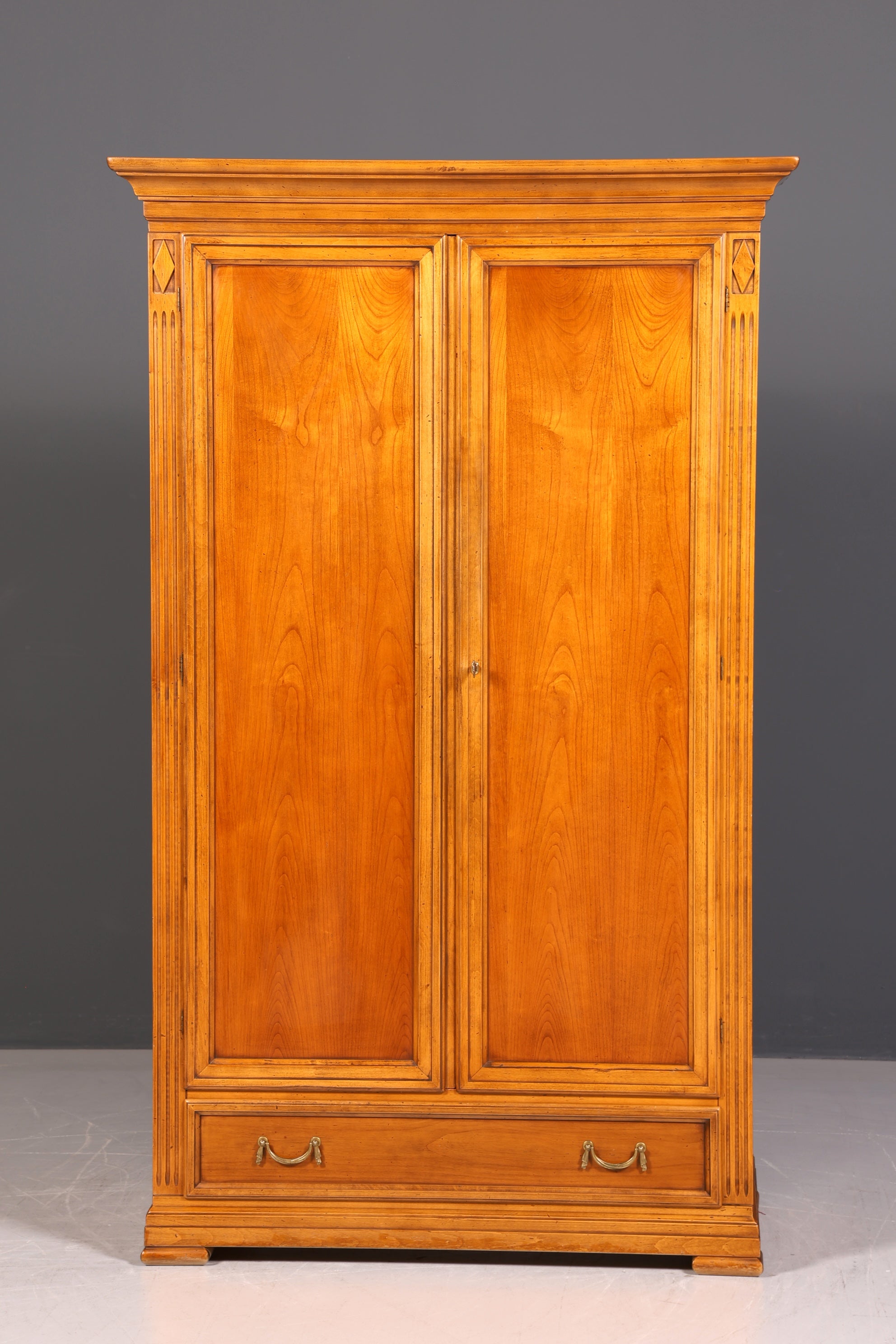 Traumhafter Original Selva Schrank Villa Borghese Antik Stil Massiv Holz Dielenschrank Kleiderschrank