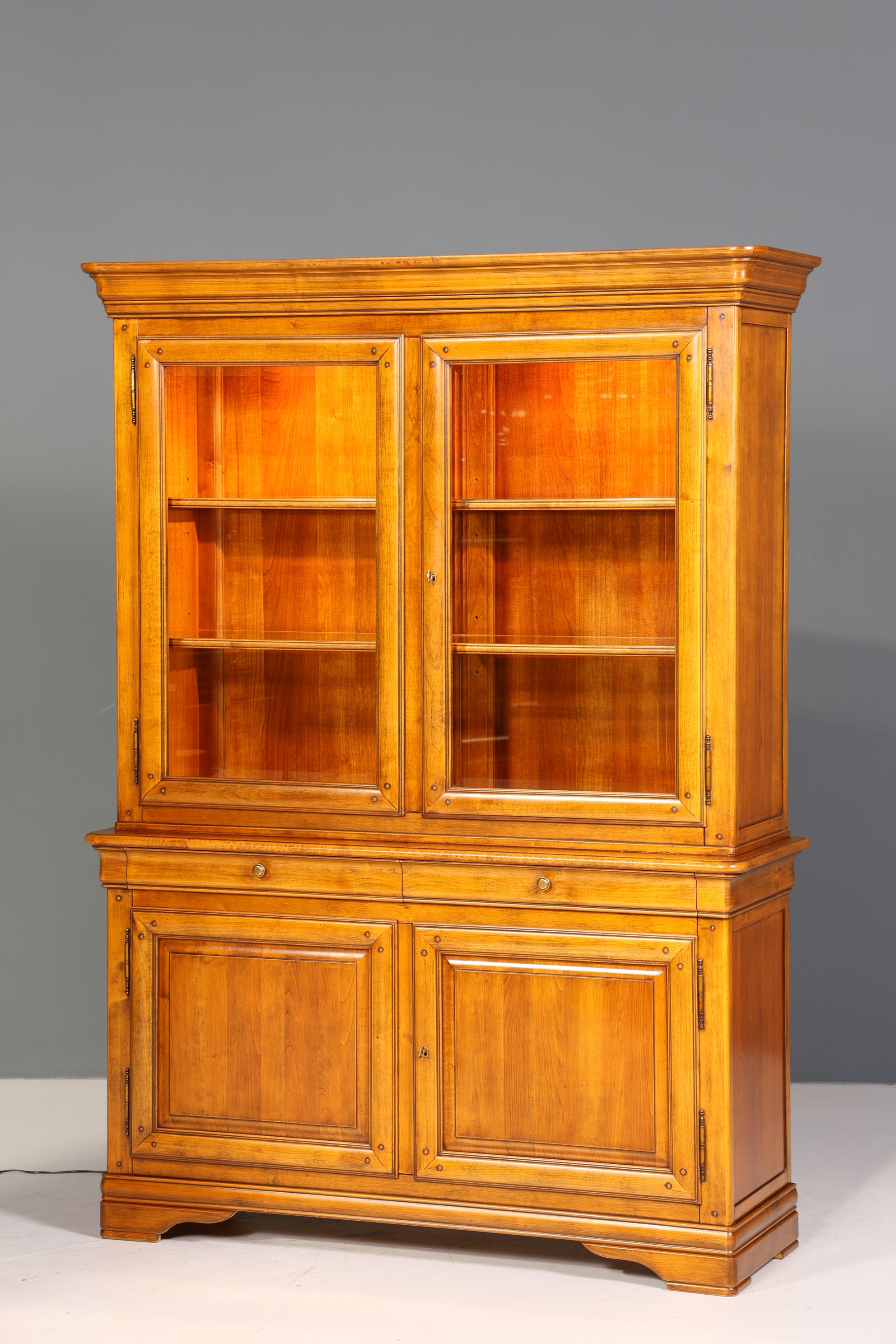 ENG06 | E013 Traumhafte Original Selva Vitrine Antik Stil massiv Holz Buffet Villa Borghese Schrank Bibliothek
