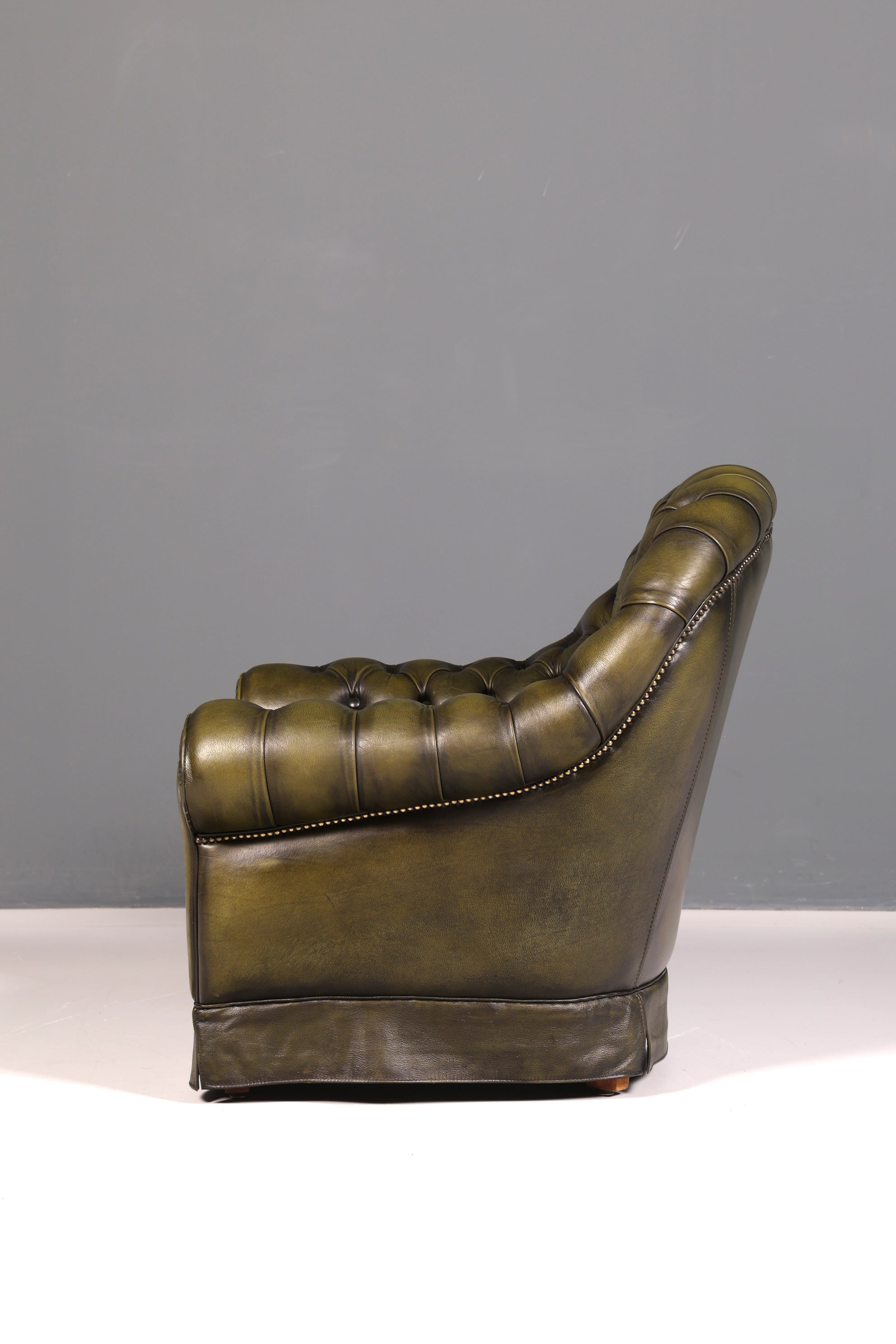 Stilvoller Original Chesterfield Sessel Englischer Armlehnsessel Echt Leder Herrensessel UK