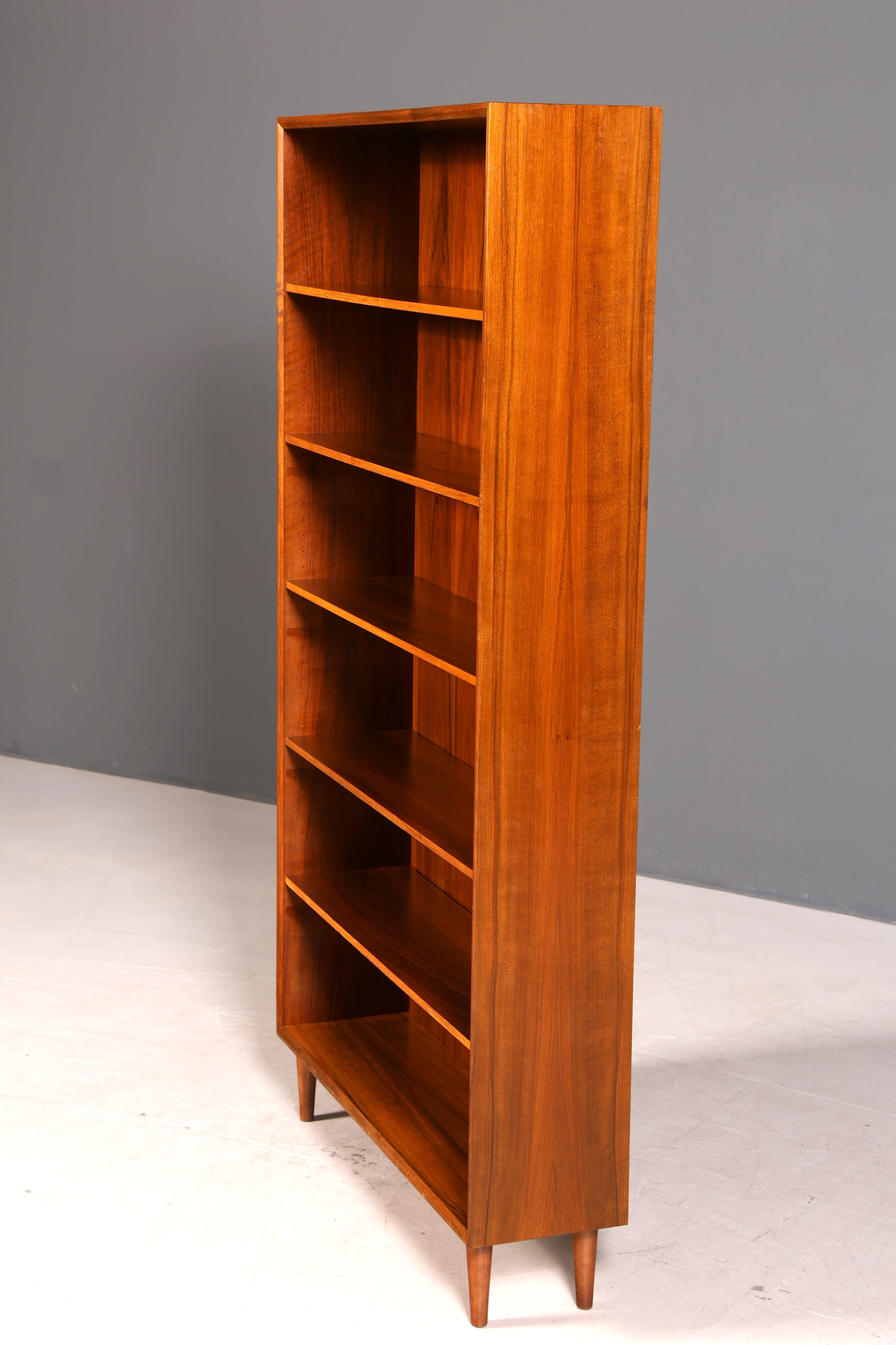 Stilvolles Mid Century Regal Vintage Bücherregal Schrank Buchablage 60s Bookshelf 1 von 2
