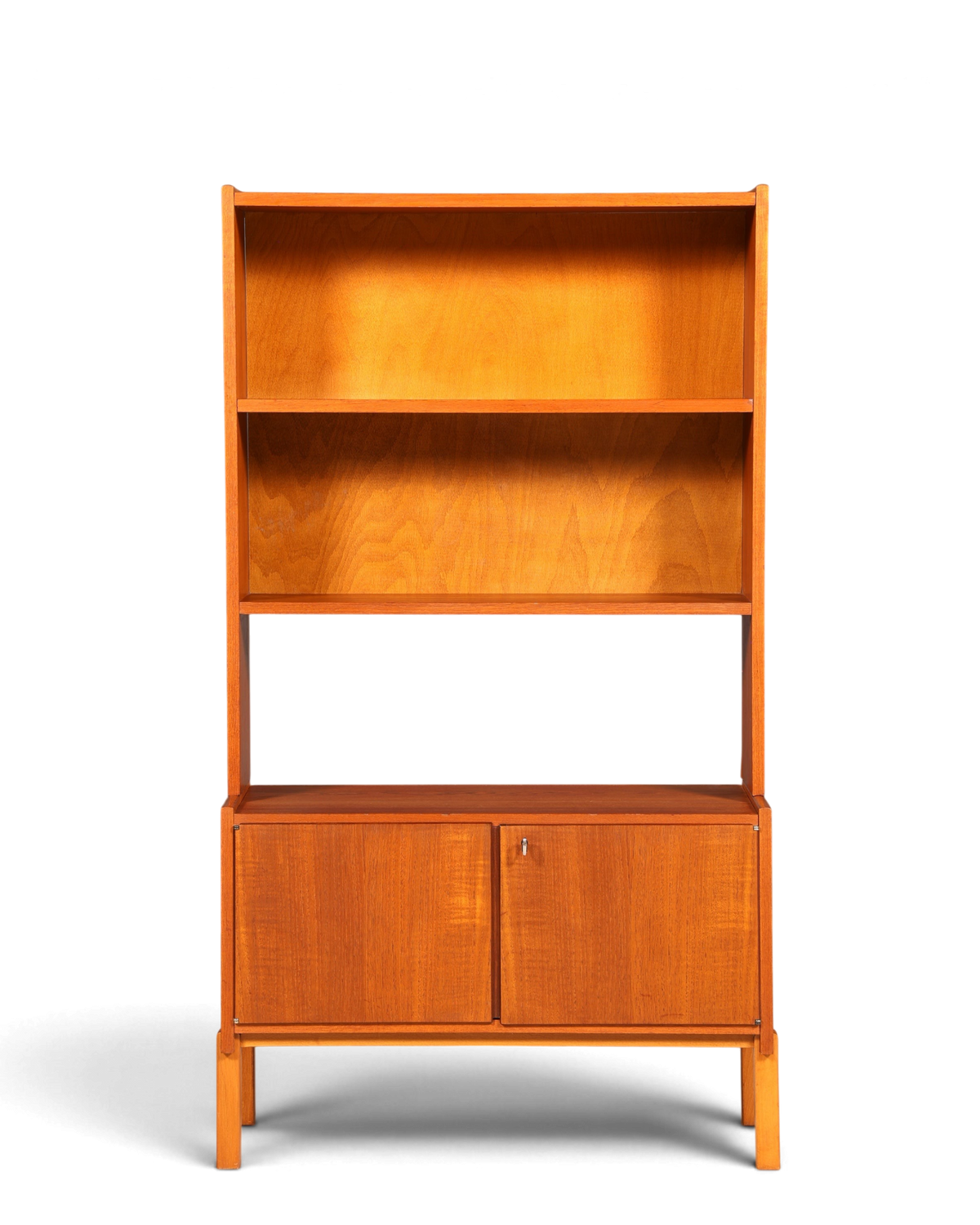 Hauptstadt Möblerei Mid Century Regal aus massivem Holz im skandinavischen Danish Design mit Schrank und Regalböden