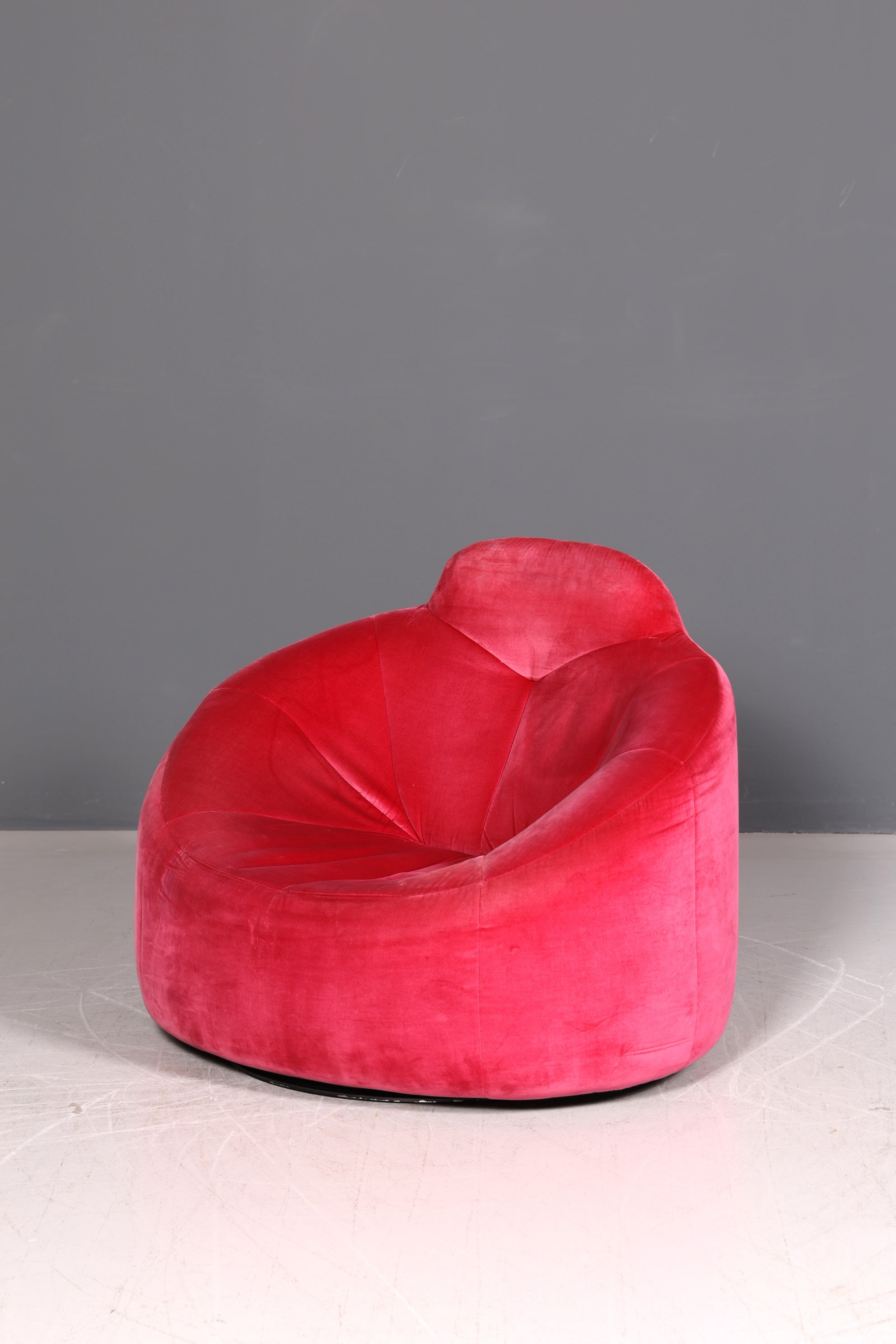 Edler Ligne Roset Pumpkin Sessel mit Hocker Pink Samt Designer Loungesessel Pierre Paulin Pouf Vintage