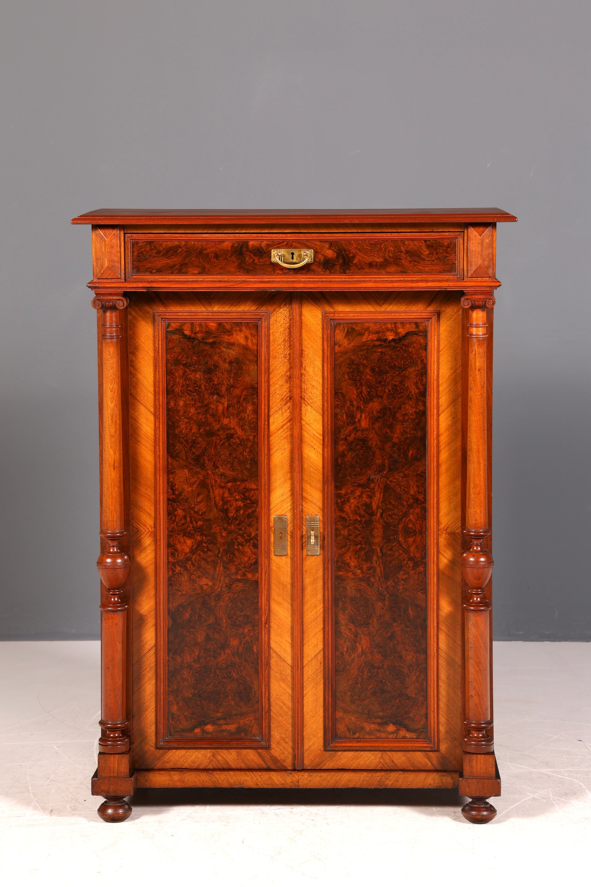 Traumhafter Gründerzeit Schrank Louis Philippe Vertiko Antik Highboard Kommode Dielenschrank