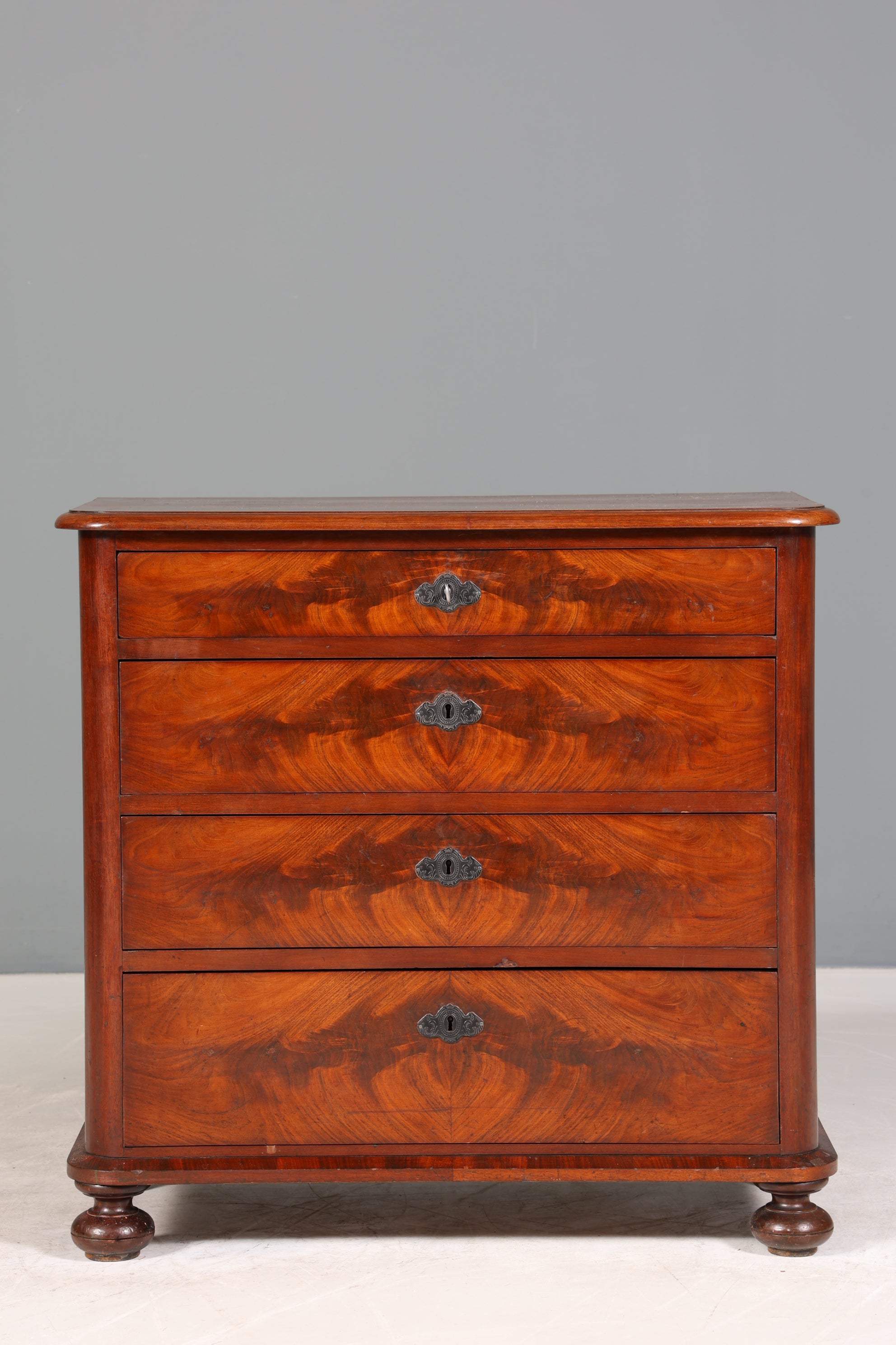 Traumhafte Louis Philippe Kommode Schubladen Kommode Sideboard um 1880
