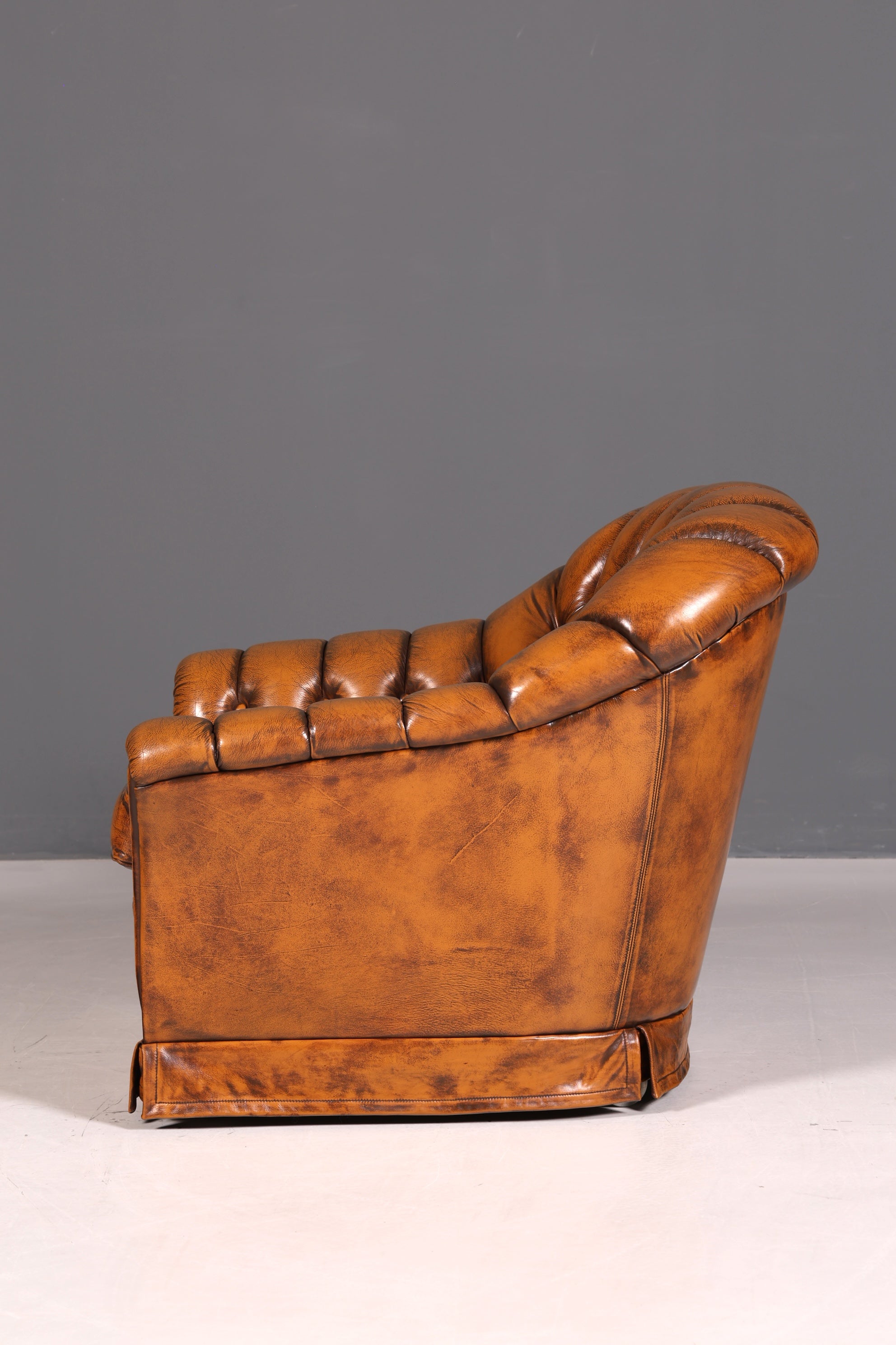 G150 Finish cm Stilvoller Original Chesterfield Sessel Englischer Armlehnsessel Englisch Herrensessel (Kopie 2)