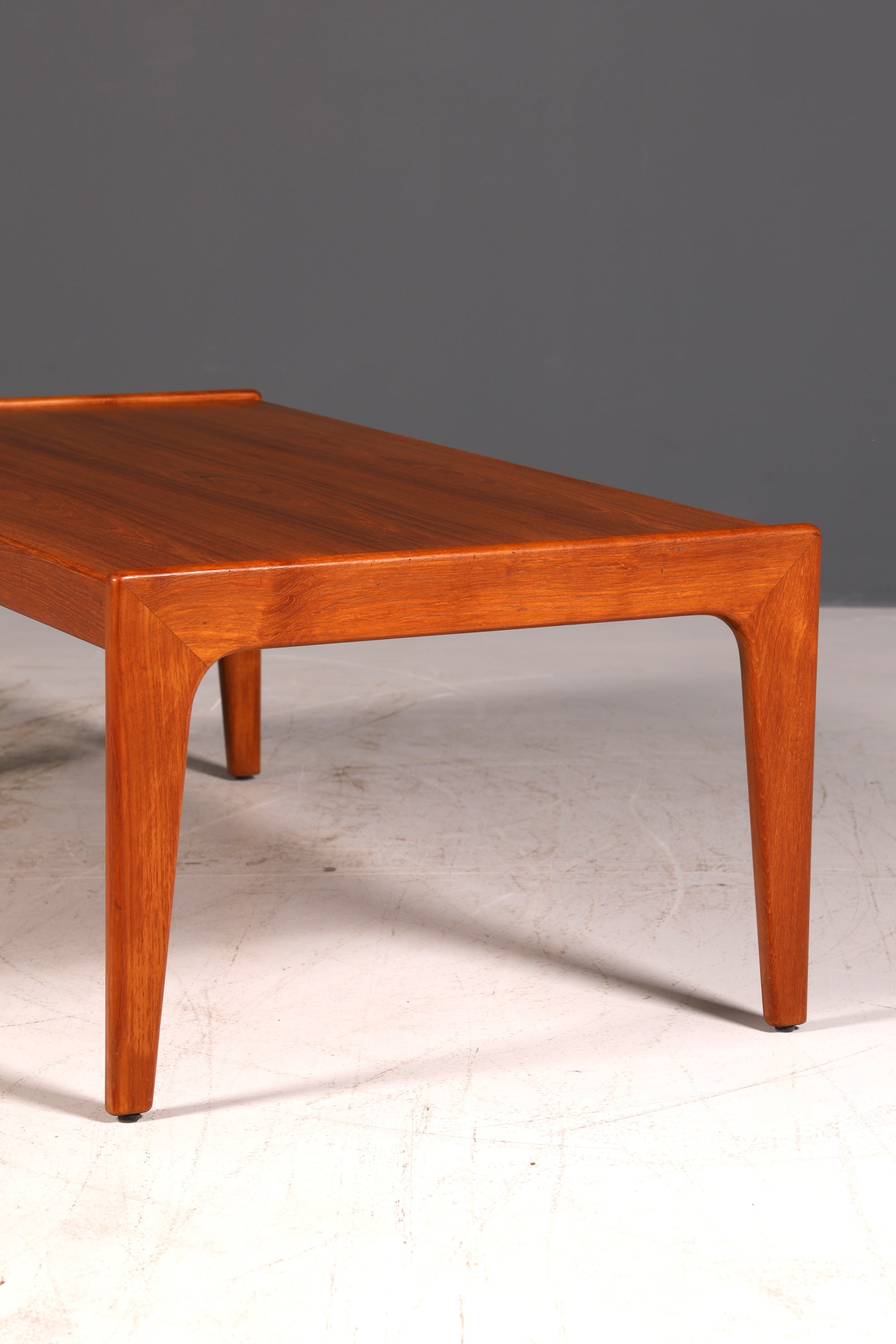 Beautiful Mid-Century teak coffee table, retro side table, vintage coffee table, 1970s living-room table