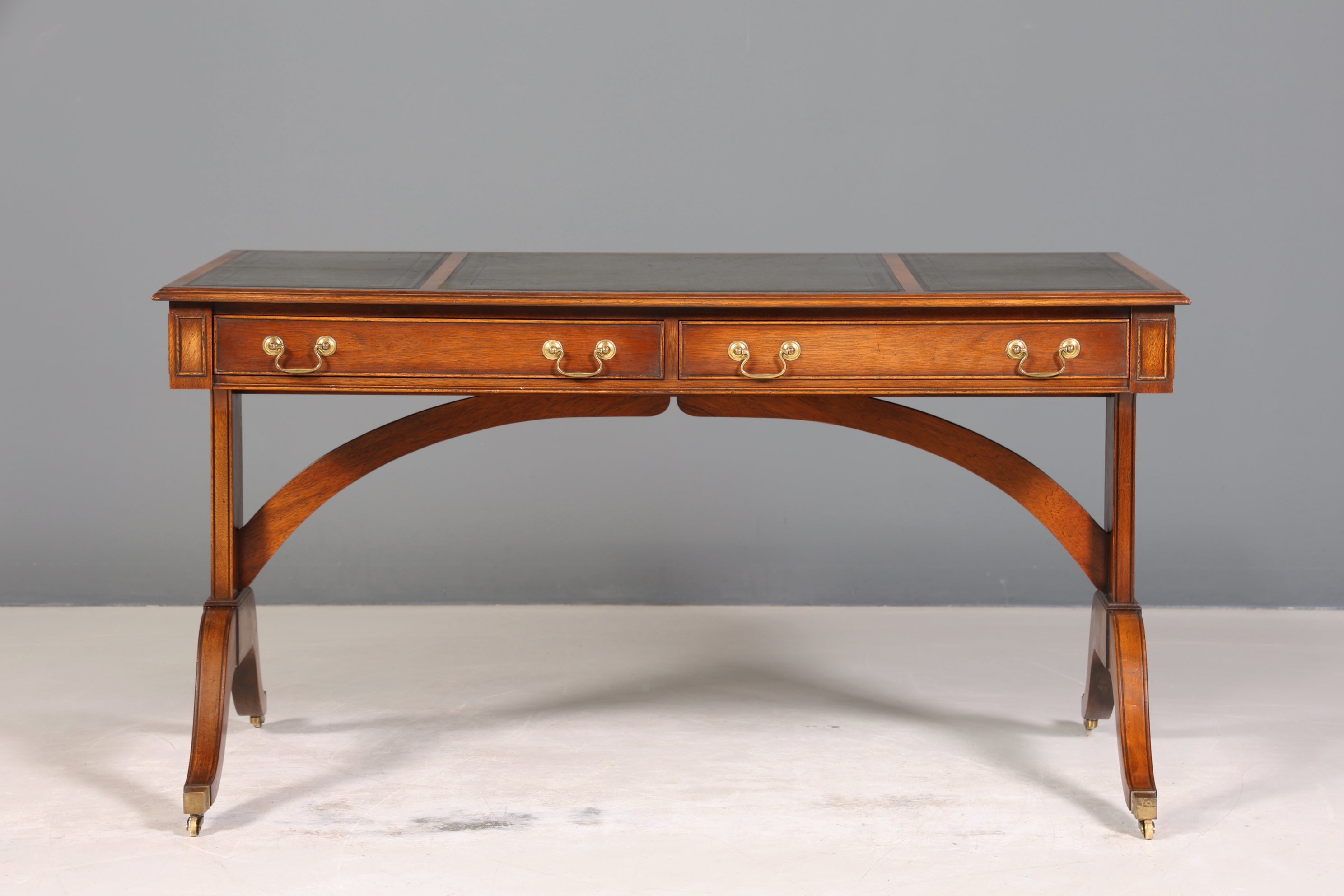 Wunderschöner Englischer Schreibtisch echt Lederauflage Regency Stil Bürotisch Antik Stil Office Desk