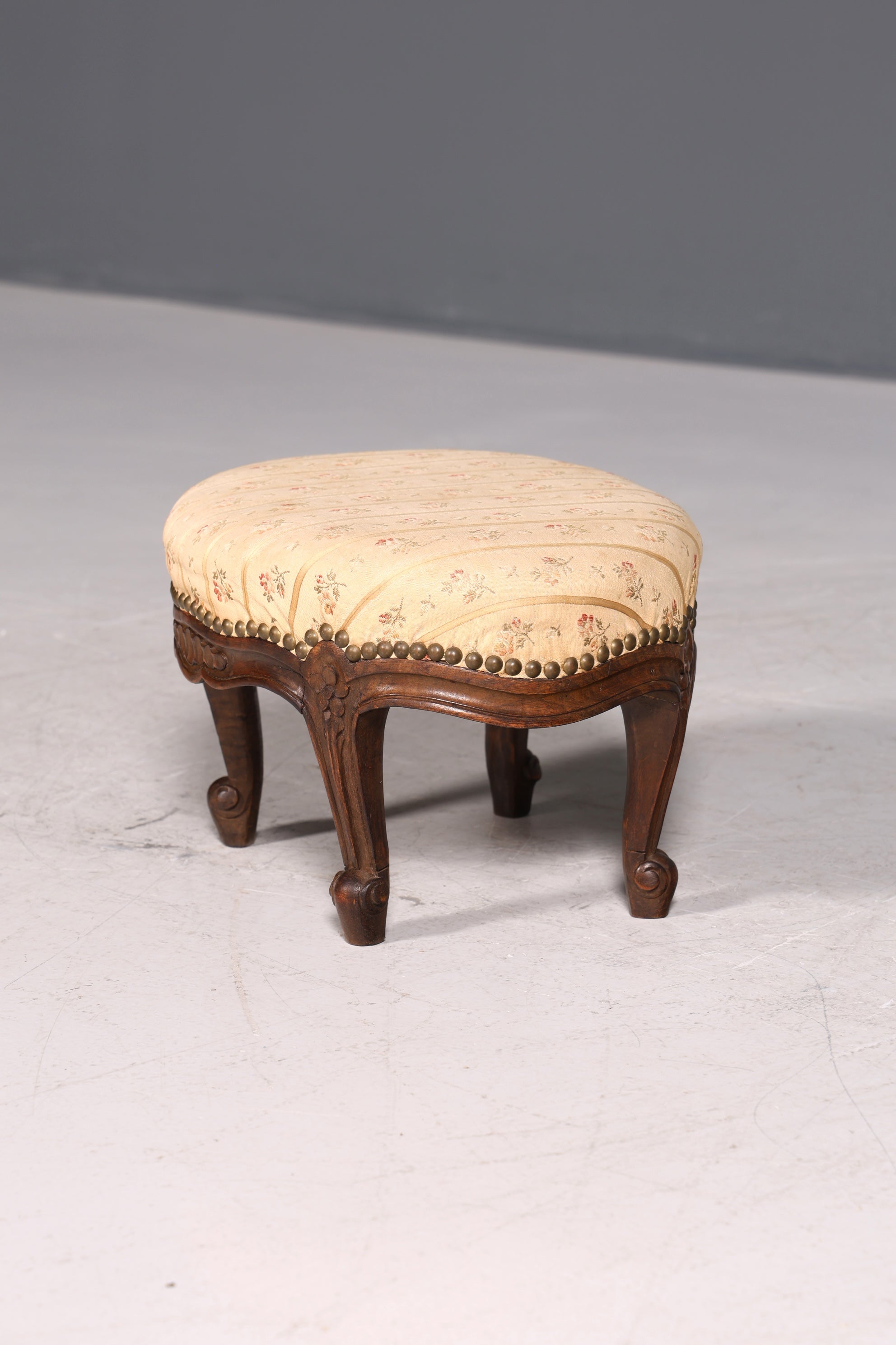 Wunderschöner Chippendale Hocker Barock Antik Stil Fussablage Schemel