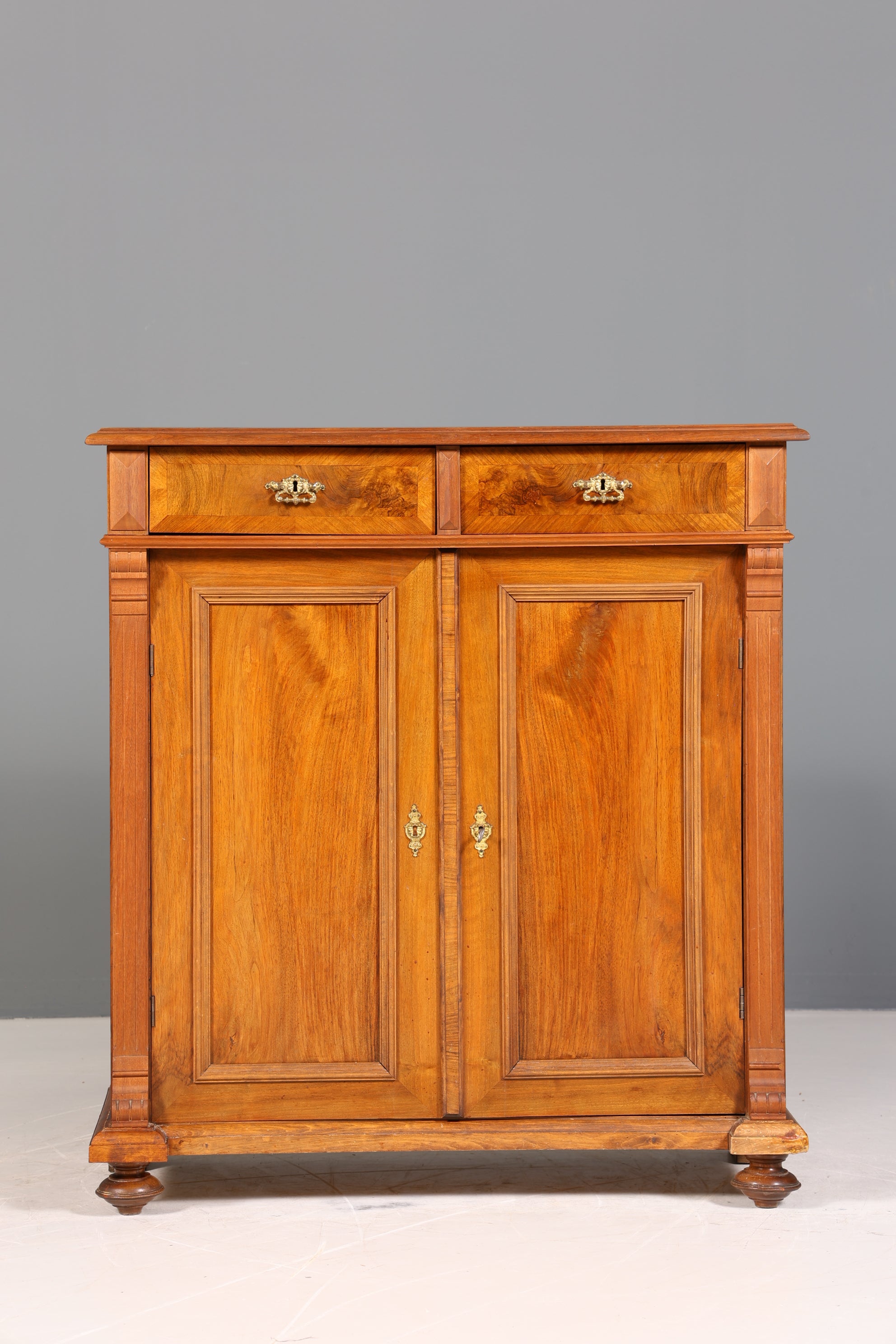 Traumhaftes Gründerzeit Vertiko echt Holz Antik Jugendstil Schrank Kommode