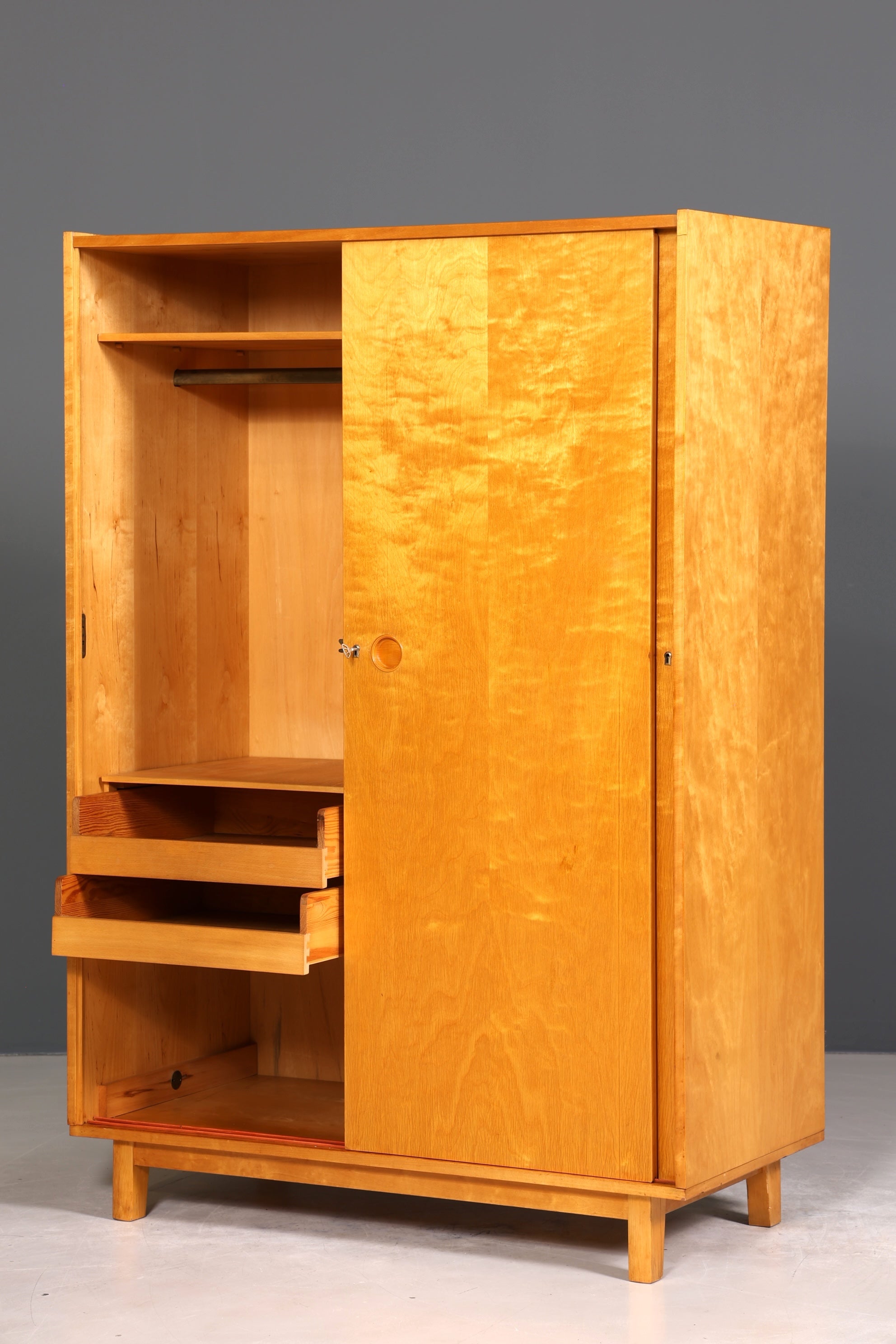 Traumhafter Mid Century Kleiderschrank Schiebetür Schrank Vintage Schrank Retro Wäscheschrank