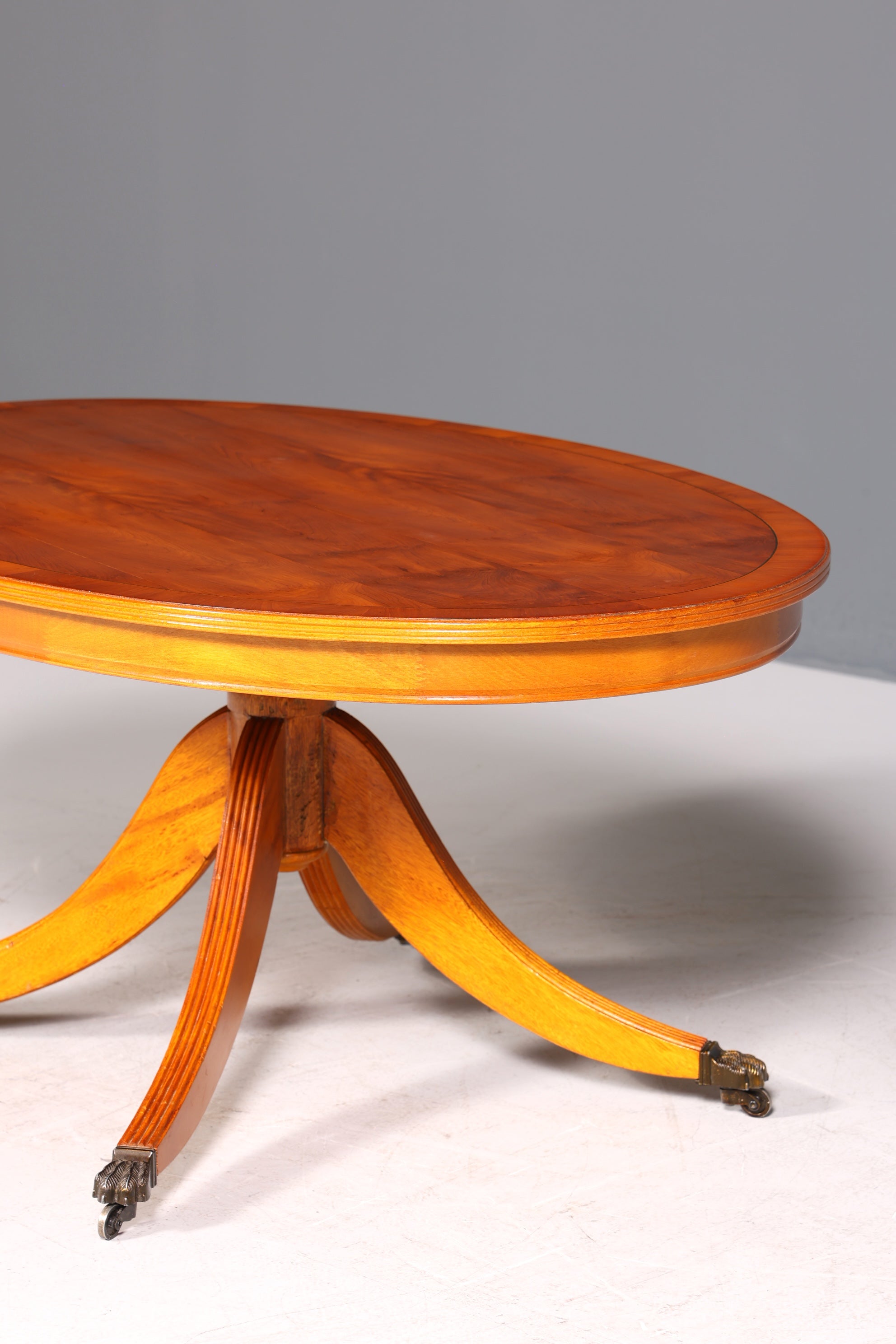 Traumhafter Englischer Tisch Couchtisch Englisch Antik Stil Eibe Ablagetisch Regency Stil